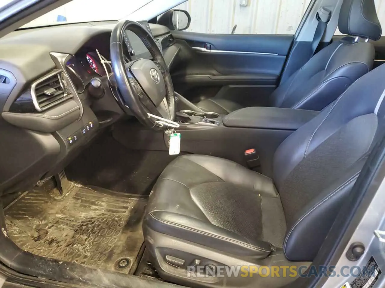 7 Photograph of a damaged car 4T1K61AK4MU433733 TOYOTA CAMRY 2021