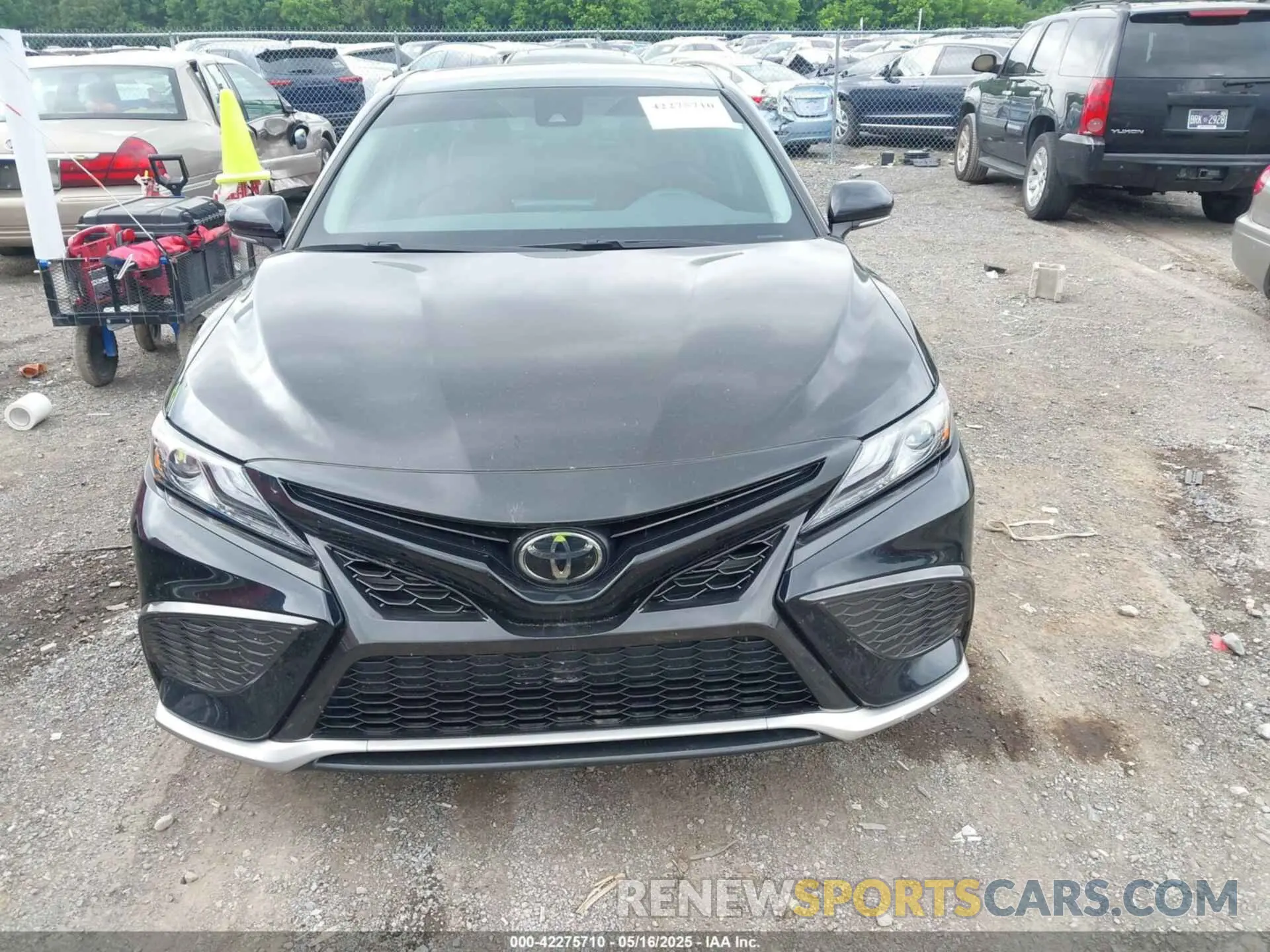 12 Photograph of a damaged car 4T1K61AK4MU468742 TOYOTA CAMRY 2021