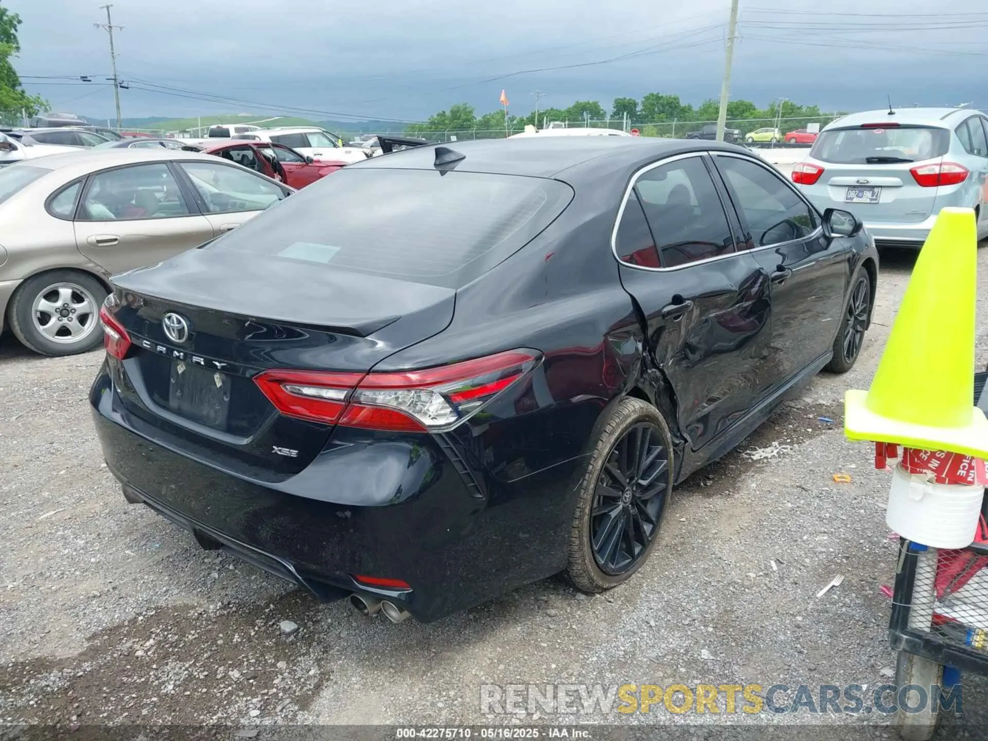 4 Photograph of a damaged car 4T1K61AK4MU468742 TOYOTA CAMRY 2021
