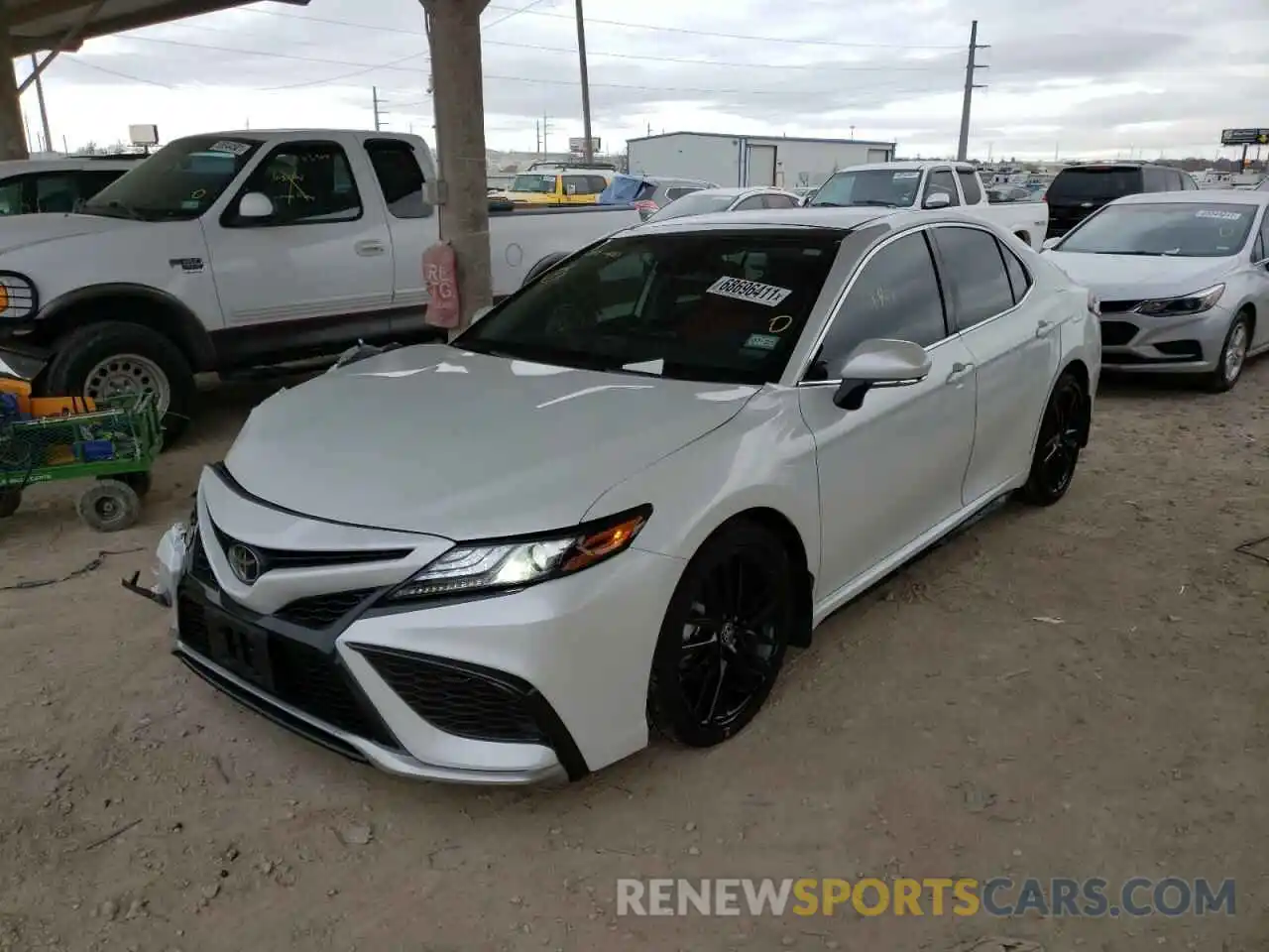 2 Photograph of a damaged car 4T1K61AK4MU487985 TOYOTA CAMRY 2021