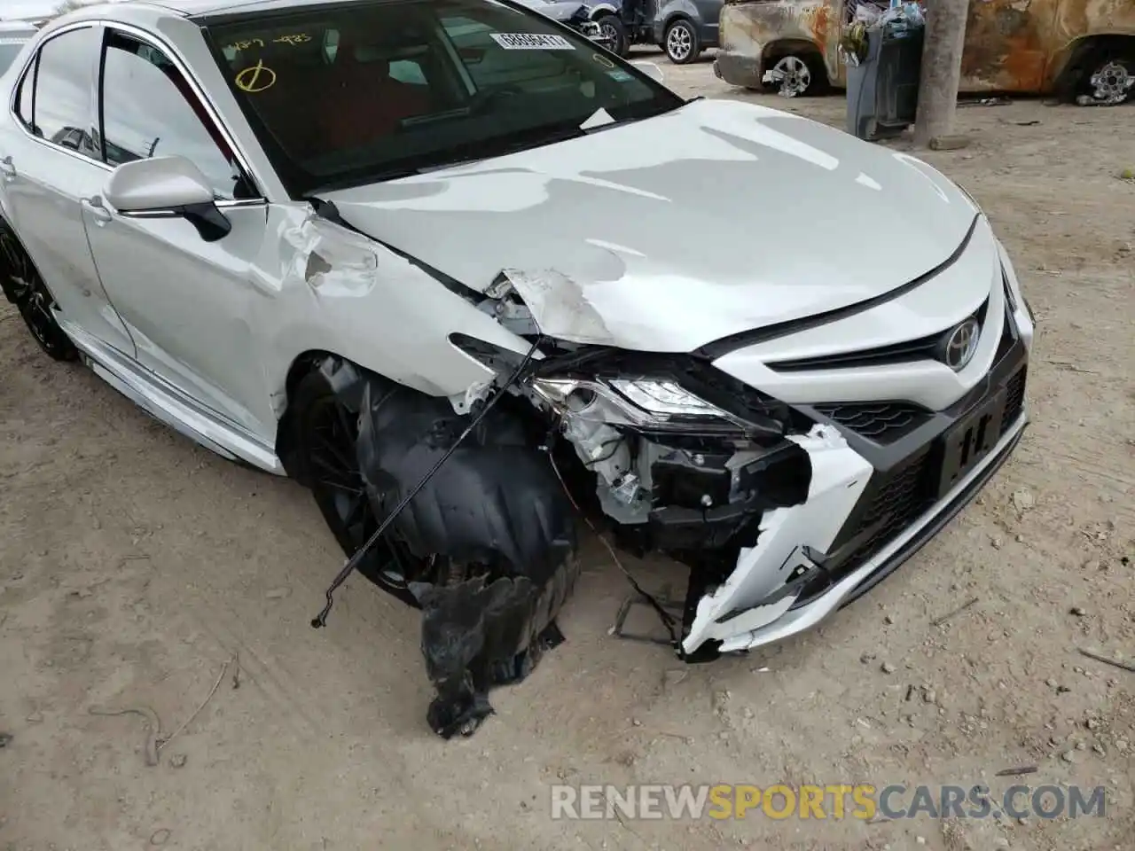 9 Photograph of a damaged car 4T1K61AK4MU487985 TOYOTA CAMRY 2021