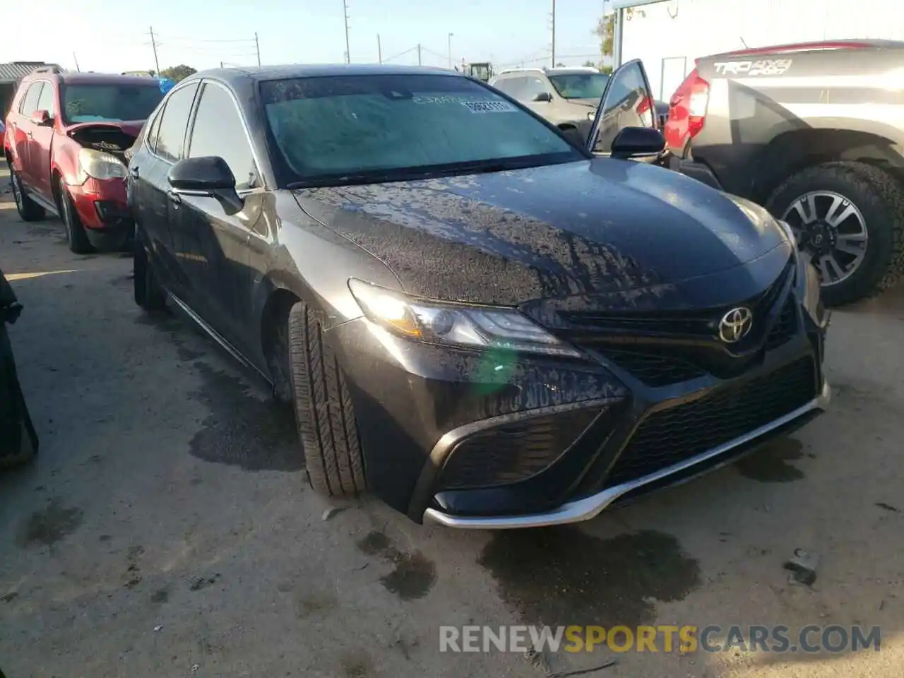 1 Photograph of a damaged car 4T1K61AK4MU514697 TOYOTA CAMRY 2021