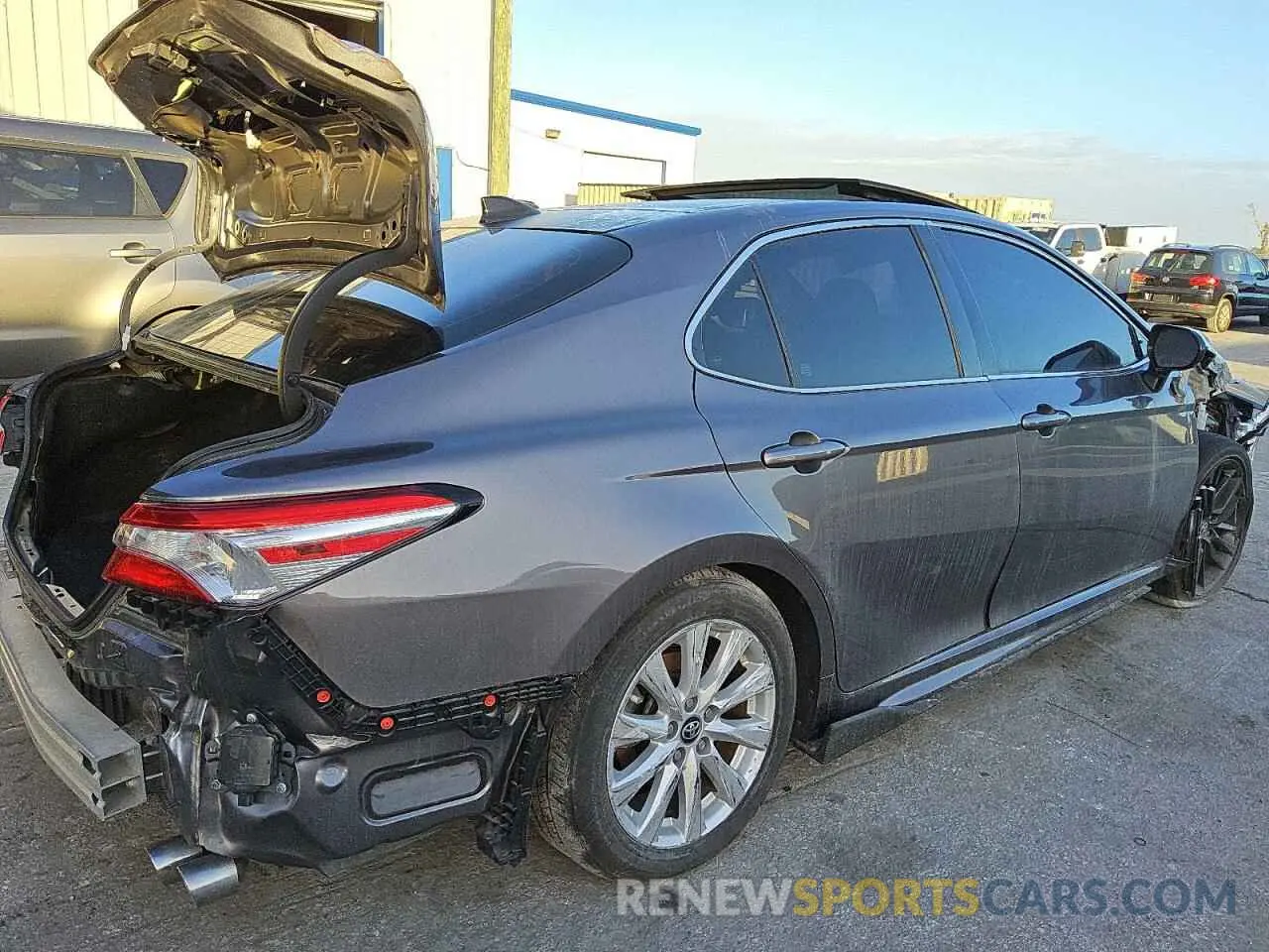3 Photograph of a damaged car 4T1K61AK4MU605985 TOYOTA CAMRY 2021