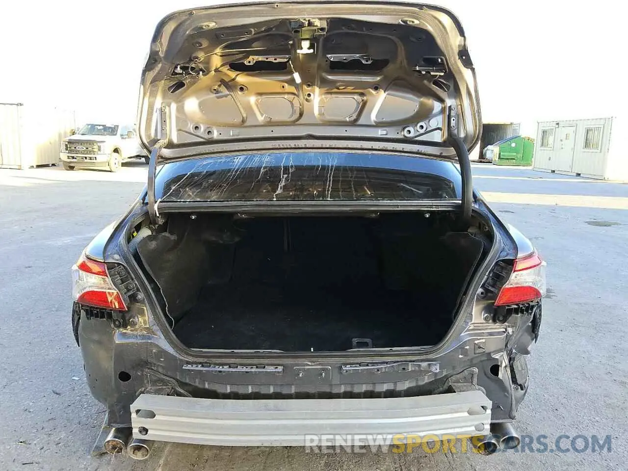 6 Photograph of a damaged car 4T1K61AK4MU605985 TOYOTA CAMRY 2021