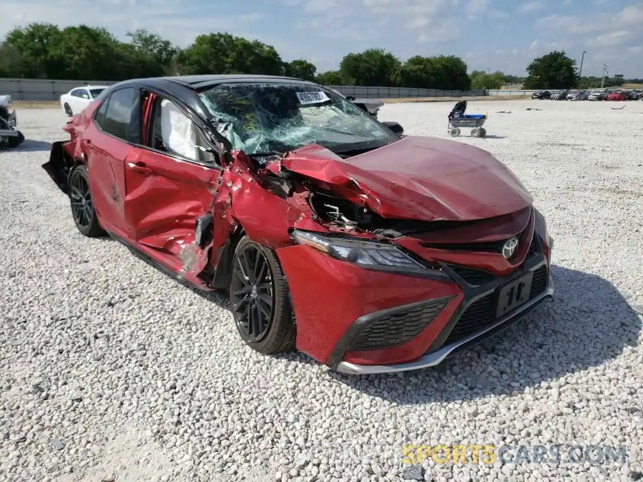 1 Photograph of a damaged car 4T1K61AK5MU416455 TOYOTA CAMRY 2021