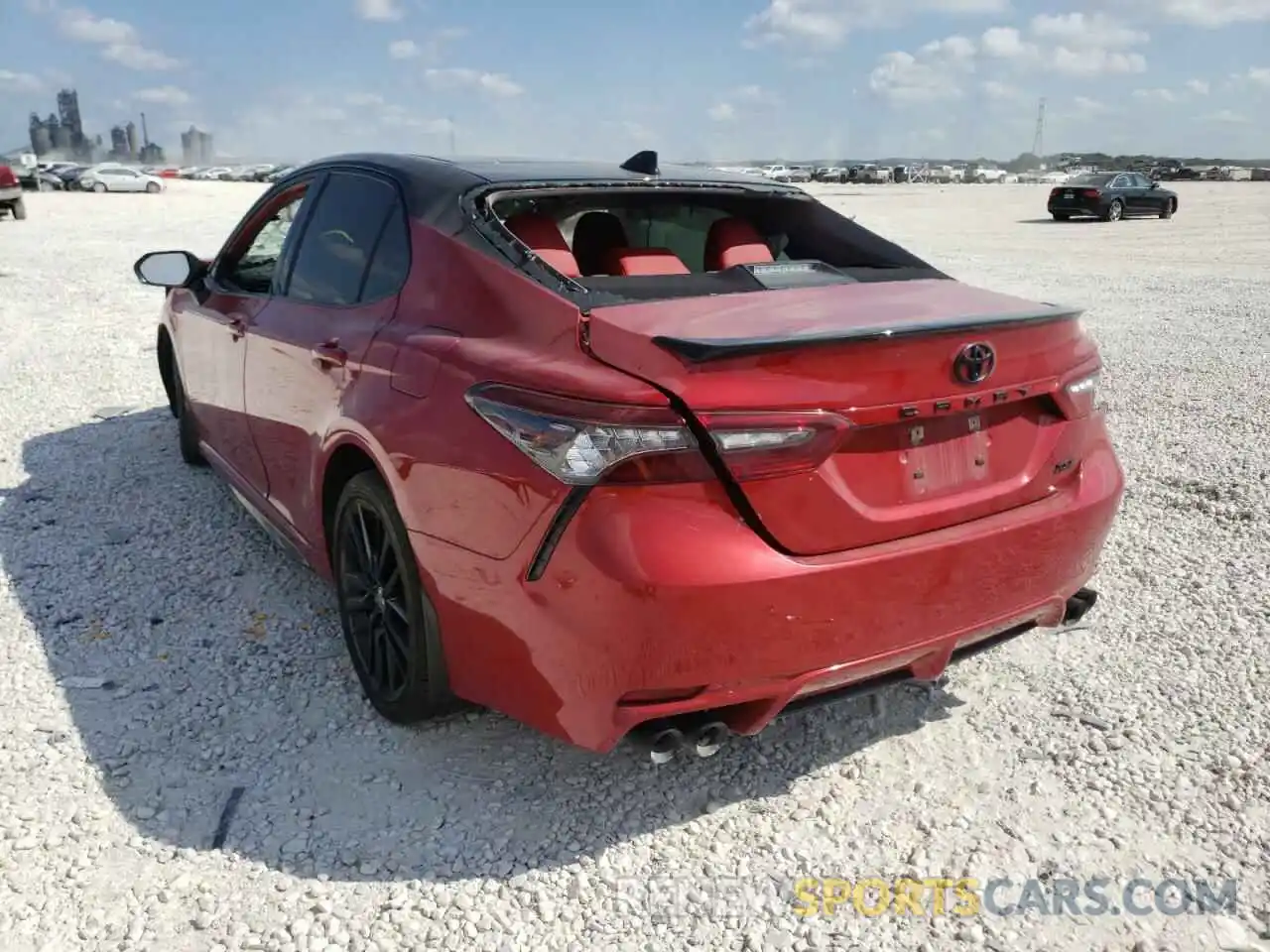 3 Photograph of a damaged car 4T1K61AK5MU416455 TOYOTA CAMRY 2021