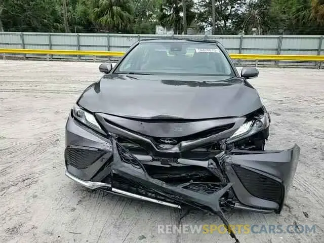 13 Photograph of a damaged car 4T1K61AK5MU512506 TOYOTA CAMRY 2021