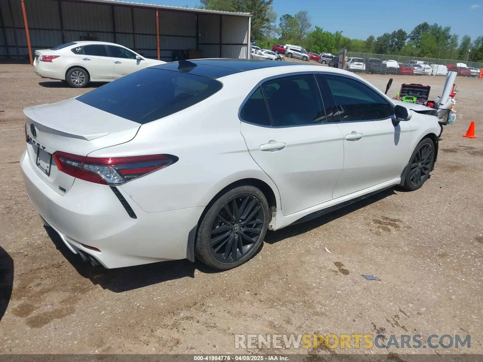 4 Photograph of a damaged car 4T1K61AK5MU530973 TOYOTA CAMRY 2021