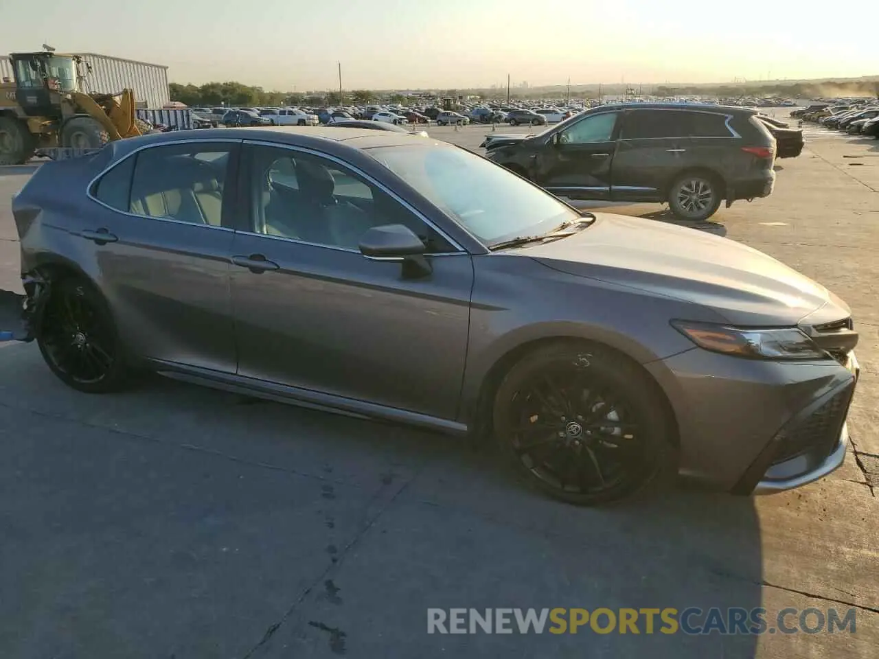 4 Photograph of a damaged car 4T1K61AK5MU603517 TOYOTA CAMRY 2021