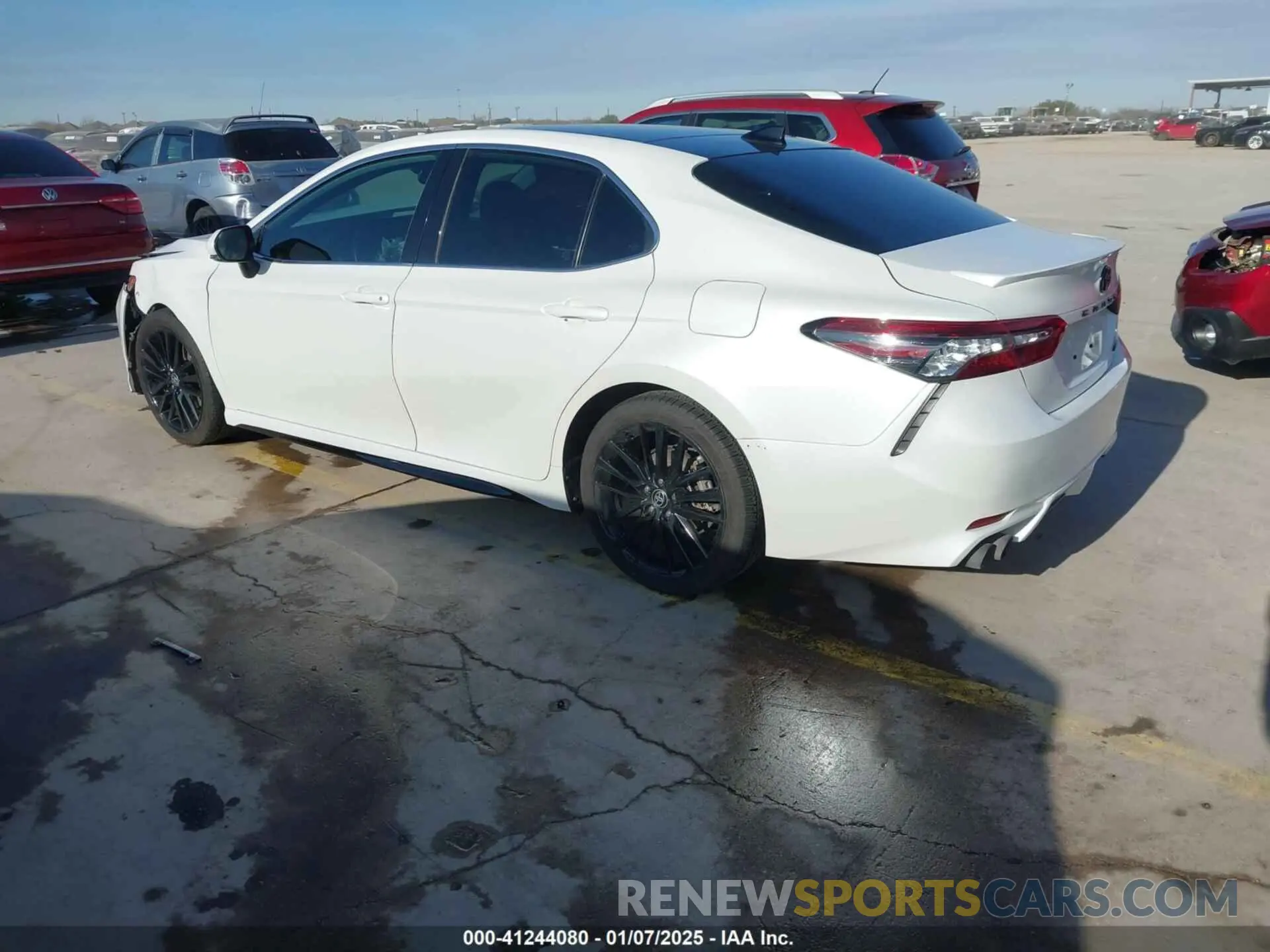 3 Photograph of a damaged car 4T1K61AK6MU406159 TOYOTA CAMRY 2021
