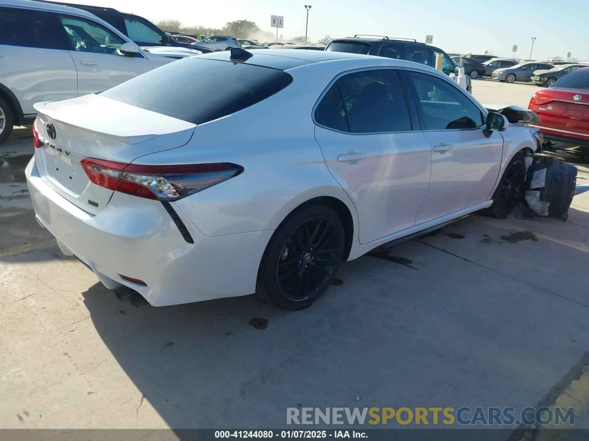 4 Photograph of a damaged car 4T1K61AK6MU406159 TOYOTA CAMRY 2021
