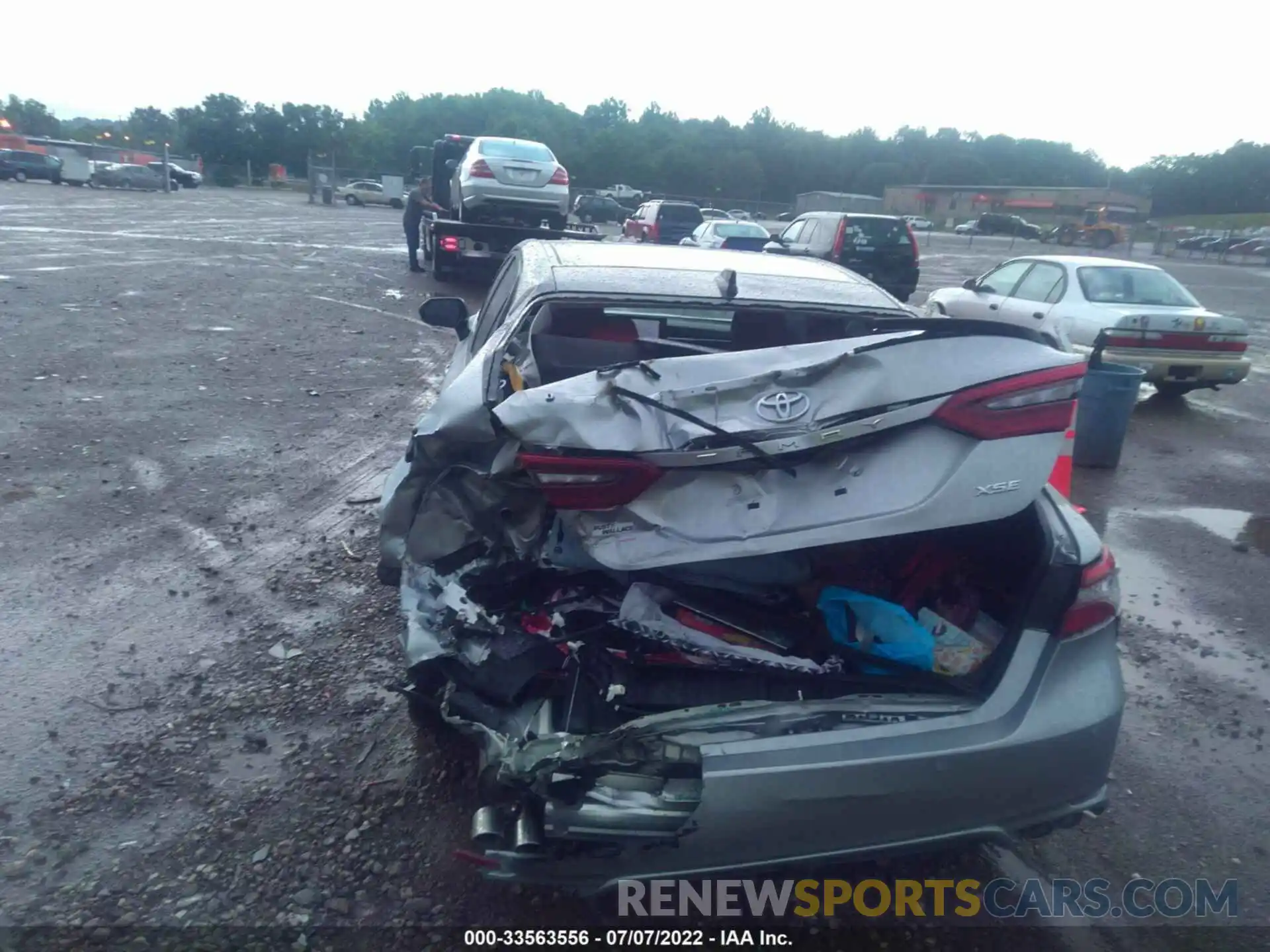 6 Photograph of a damaged car 4T1K61AK6MU437539 TOYOTA CAMRY 2021