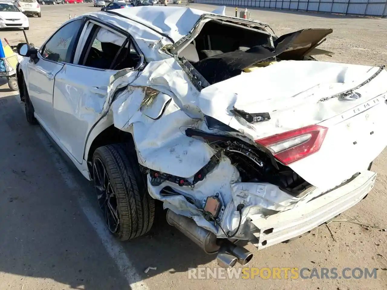 10 Photograph of a damaged car 4T1K61AK6MU452168 TOYOTA CAMRY 2021