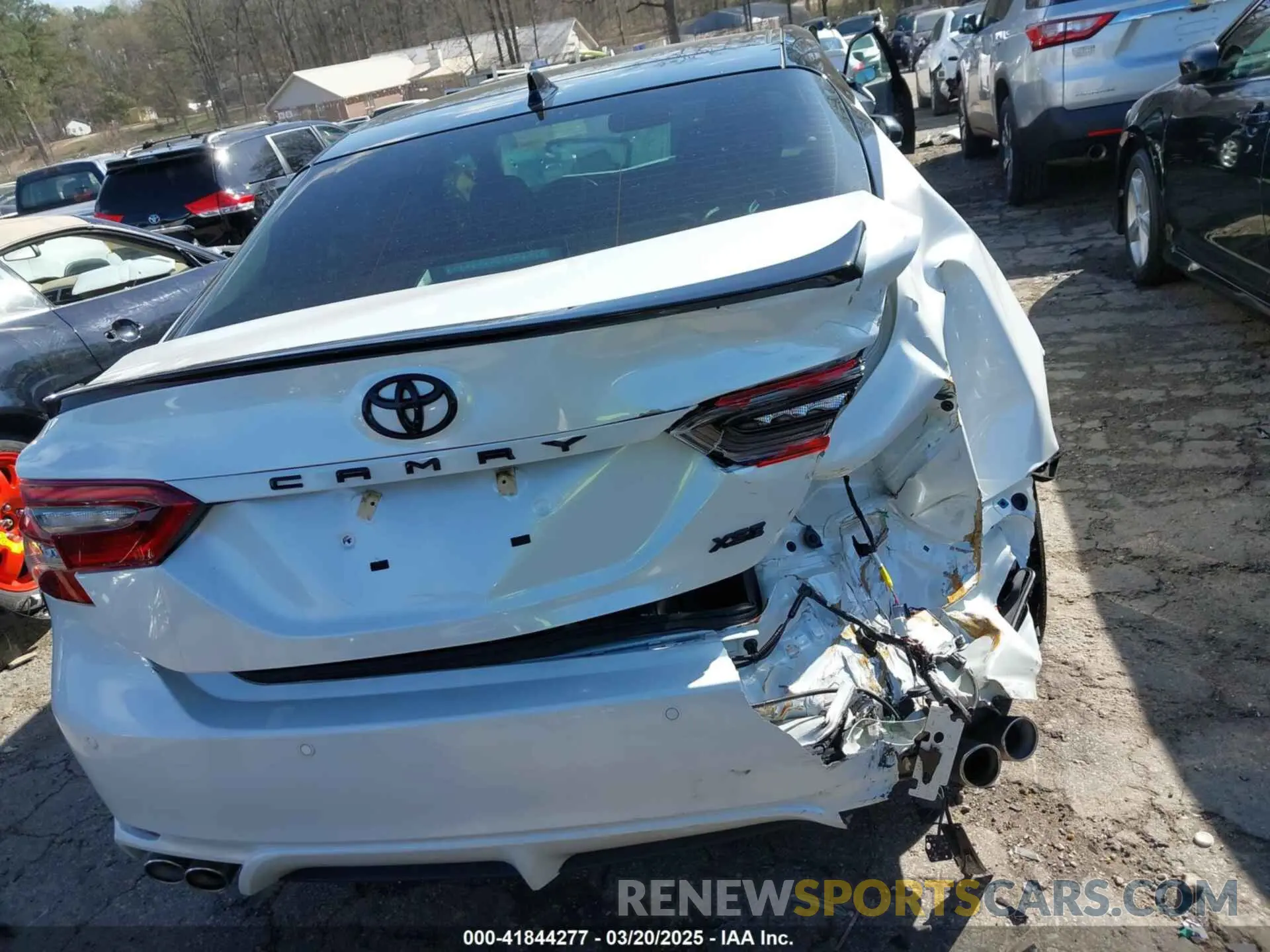 16 Photograph of a damaged car 4T1K61AK6MU474266 TOYOTA CAMRY 2021