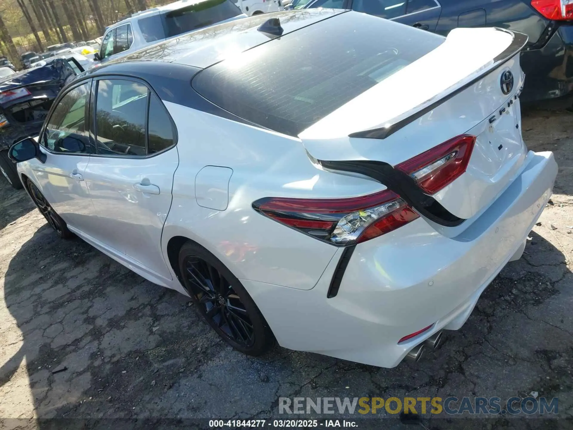 3 Photograph of a damaged car 4T1K61AK6MU474266 TOYOTA CAMRY 2021