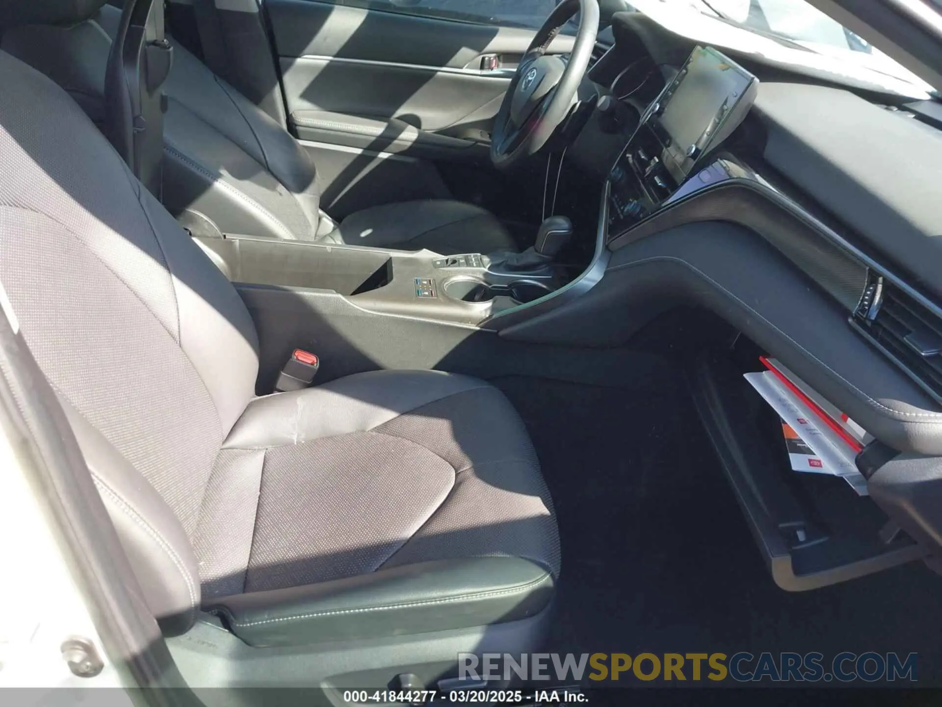 5 Photograph of a damaged car 4T1K61AK6MU474266 TOYOTA CAMRY 2021