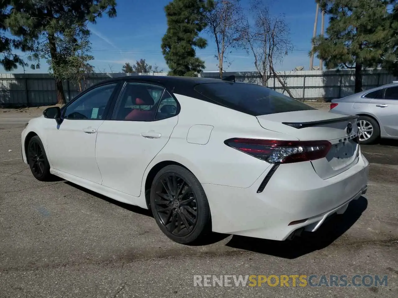 2 Photograph of a damaged car 4T1K61AK6MU485333 TOYOTA CAMRY 2021