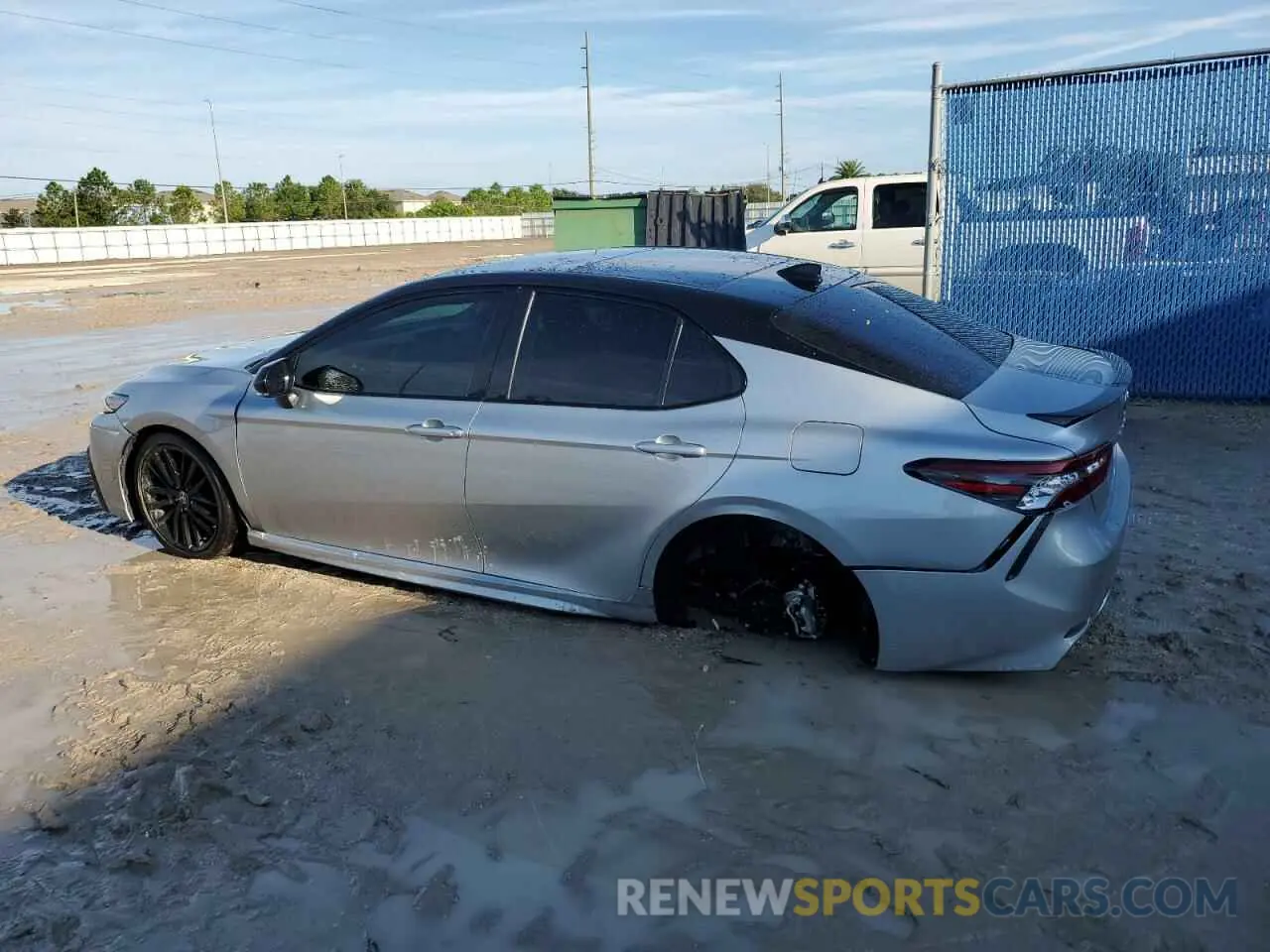 2 Photograph of a damaged car 4T1K61AK6MU495411 TOYOTA CAMRY 2021