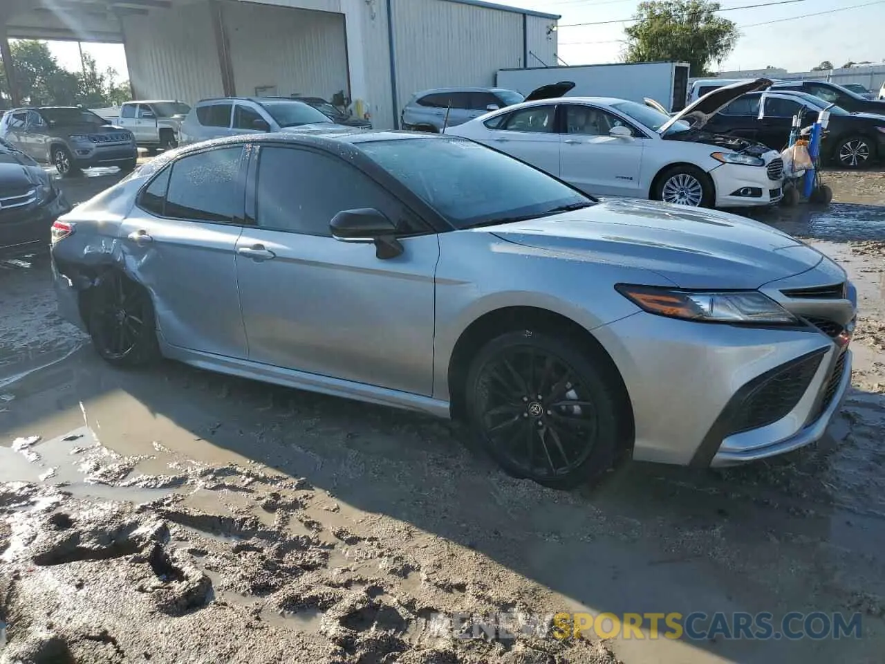 4 Photograph of a damaged car 4T1K61AK6MU495411 TOYOTA CAMRY 2021