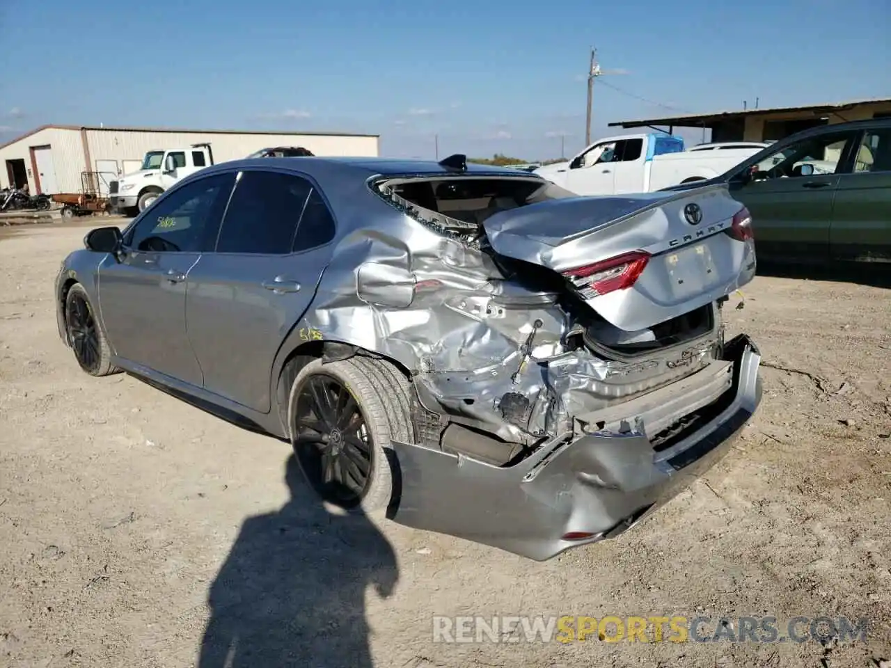 3 Photograph of a damaged car 4T1K61AK6MU515835 TOYOTA CAMRY 2021