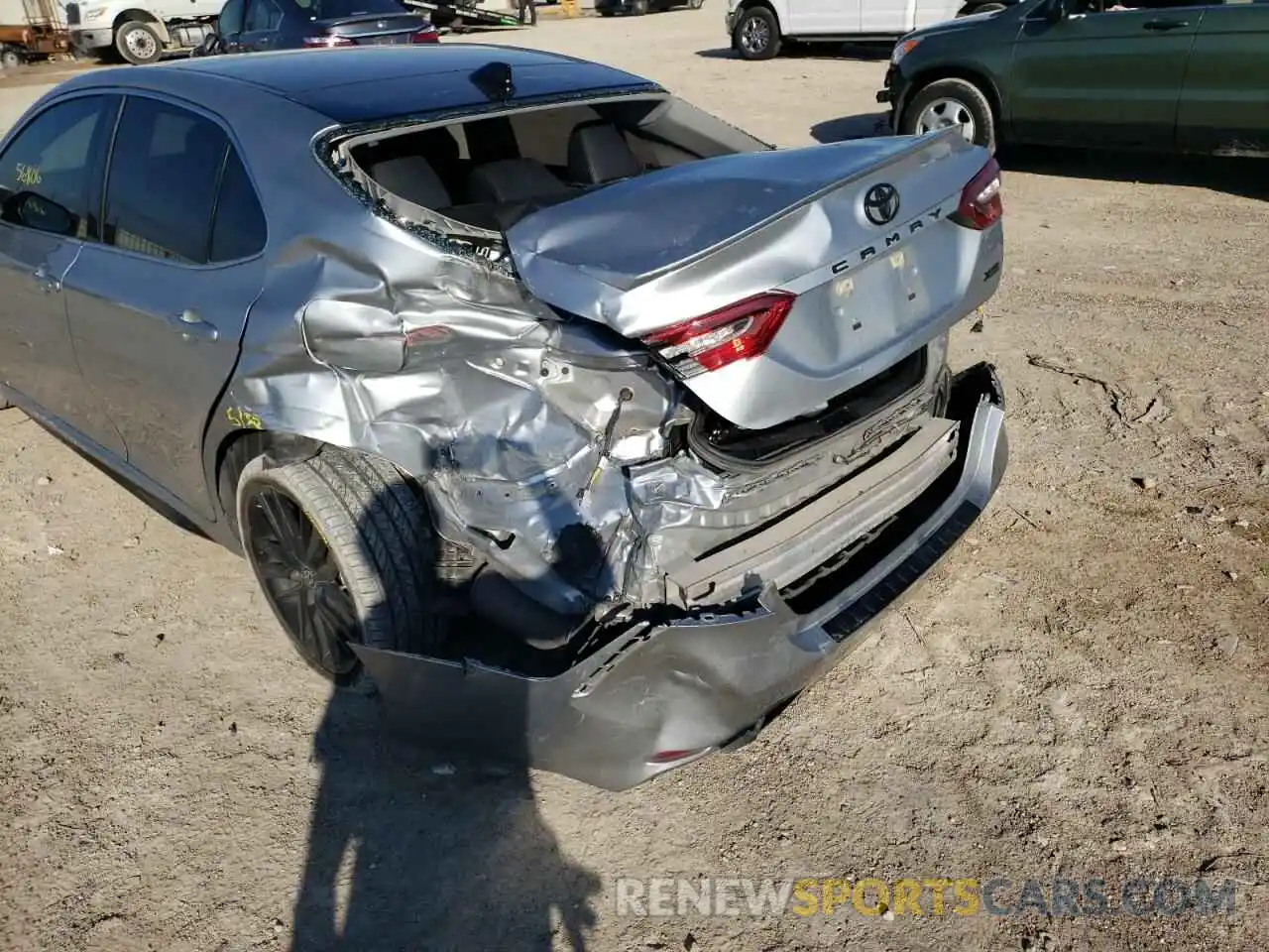 9 Photograph of a damaged car 4T1K61AK6MU515835 TOYOTA CAMRY 2021