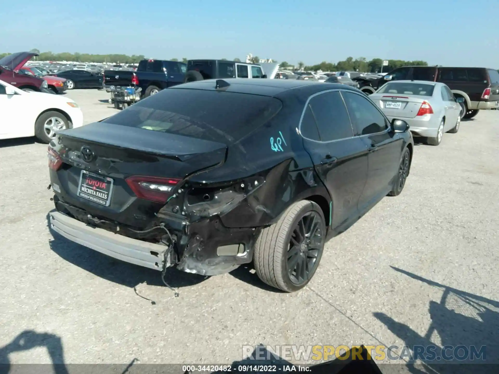 4 Photograph of a damaged car 4T1K61AK6MU517617 TOYOTA CAMRY 2021