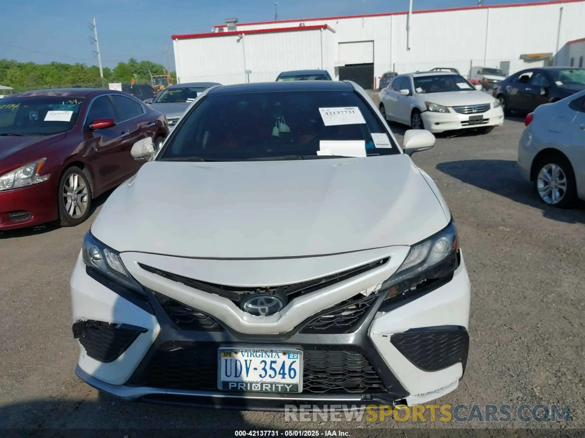 11 Photograph of a damaged car 4T1K61AK6MU557874 TOYOTA CAMRY 2021