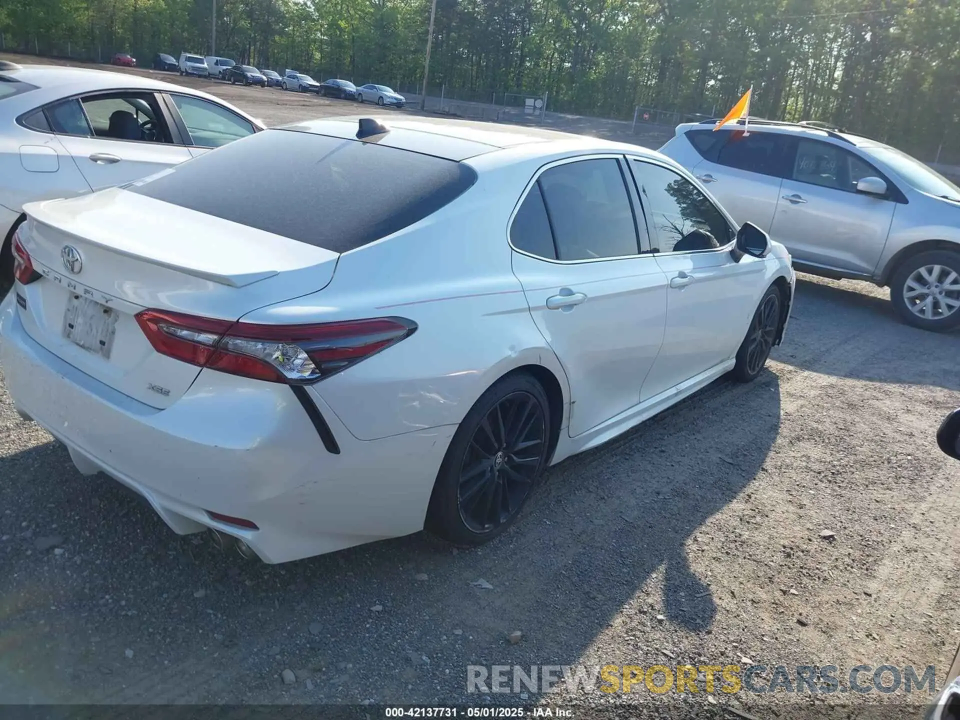 4 Photograph of a damaged car 4T1K61AK6MU557874 TOYOTA CAMRY 2021