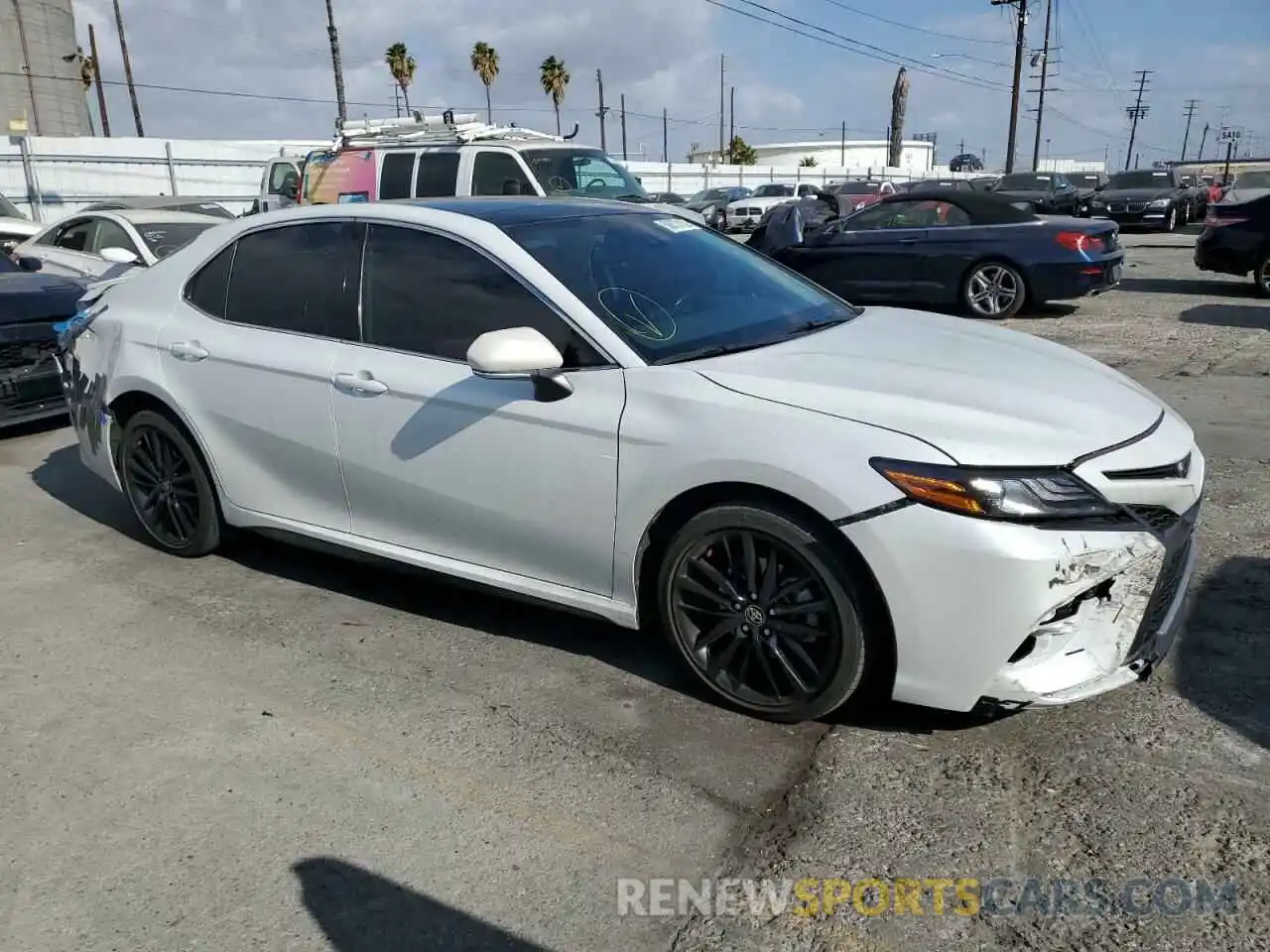 4 Photograph of a damaged car 4T1K61AK6MU564033 TOYOTA CAMRY 2021