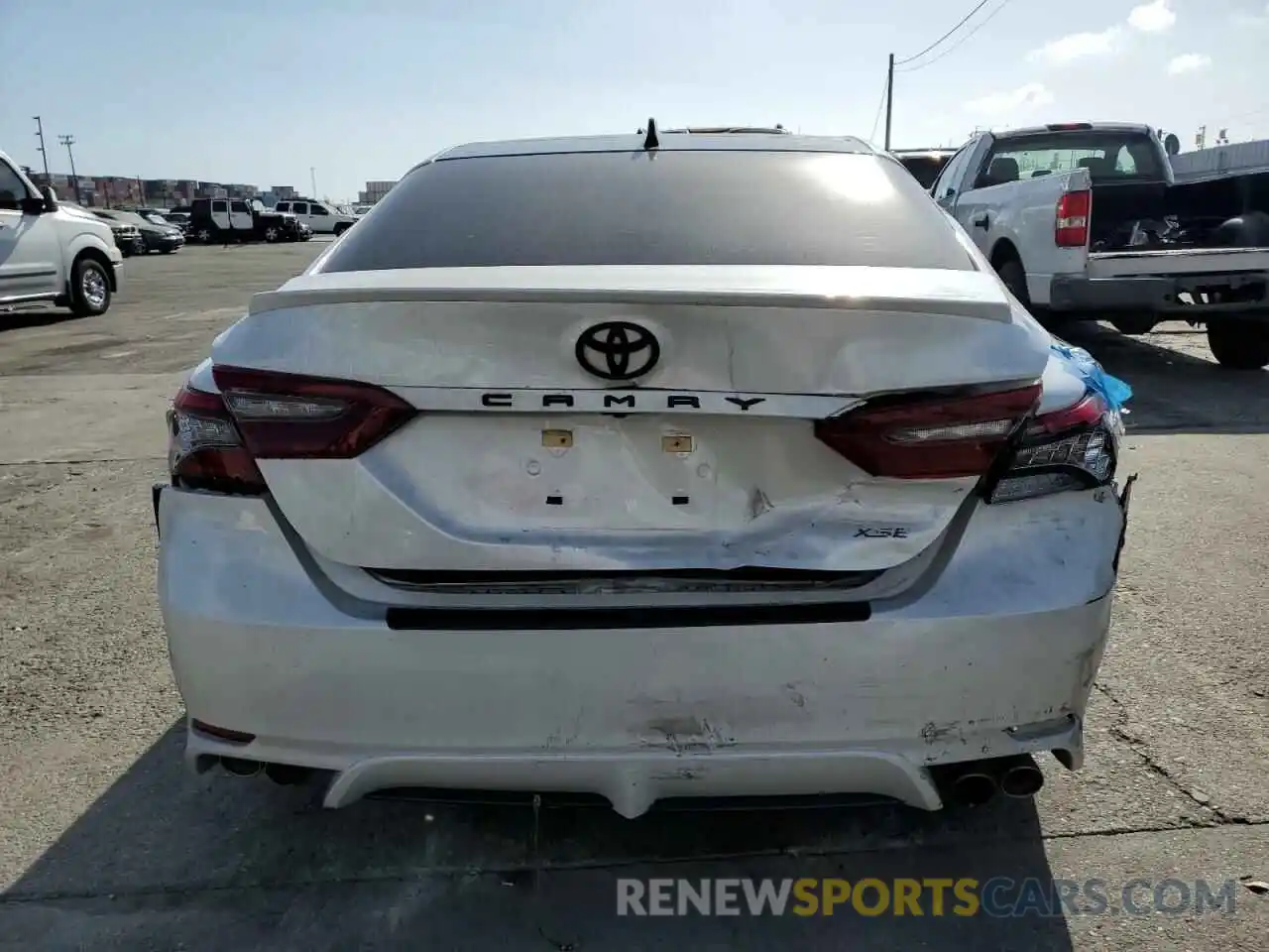 6 Photograph of a damaged car 4T1K61AK6MU564033 TOYOTA CAMRY 2021