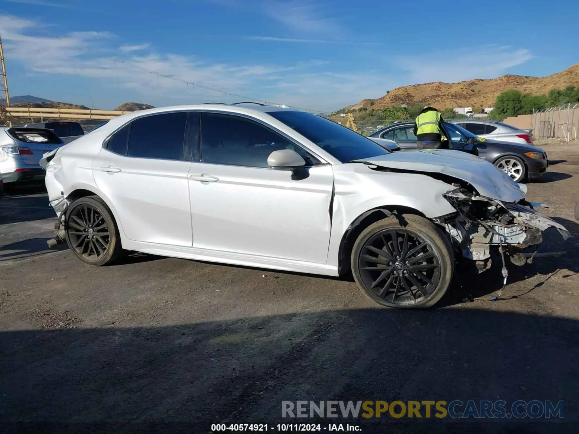 14 Photograph of a damaged car 4T1K61AK6MU578210 TOYOTA CAMRY 2021