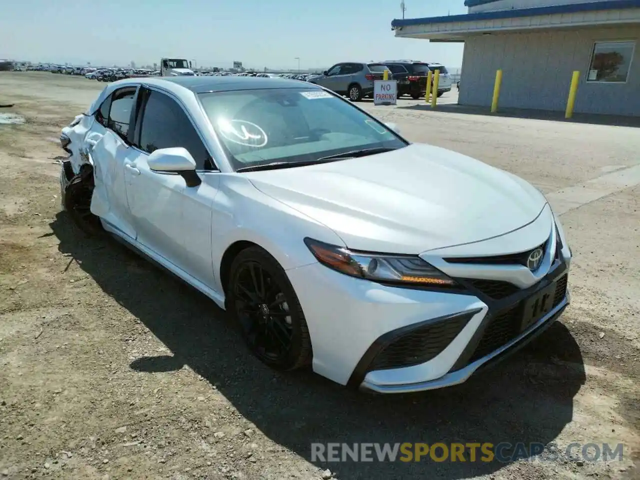 1 Photograph of a damaged car 4T1K61AK6MU583570 TOYOTA CAMRY 2021