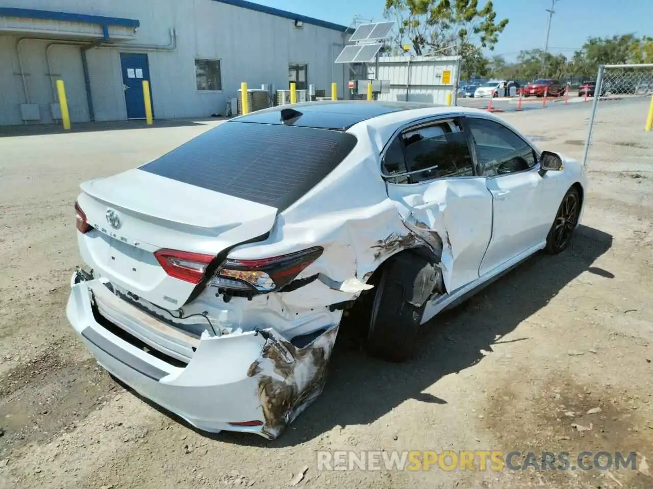 9 Photograph of a damaged car 4T1K61AK6MU583570 TOYOTA CAMRY 2021