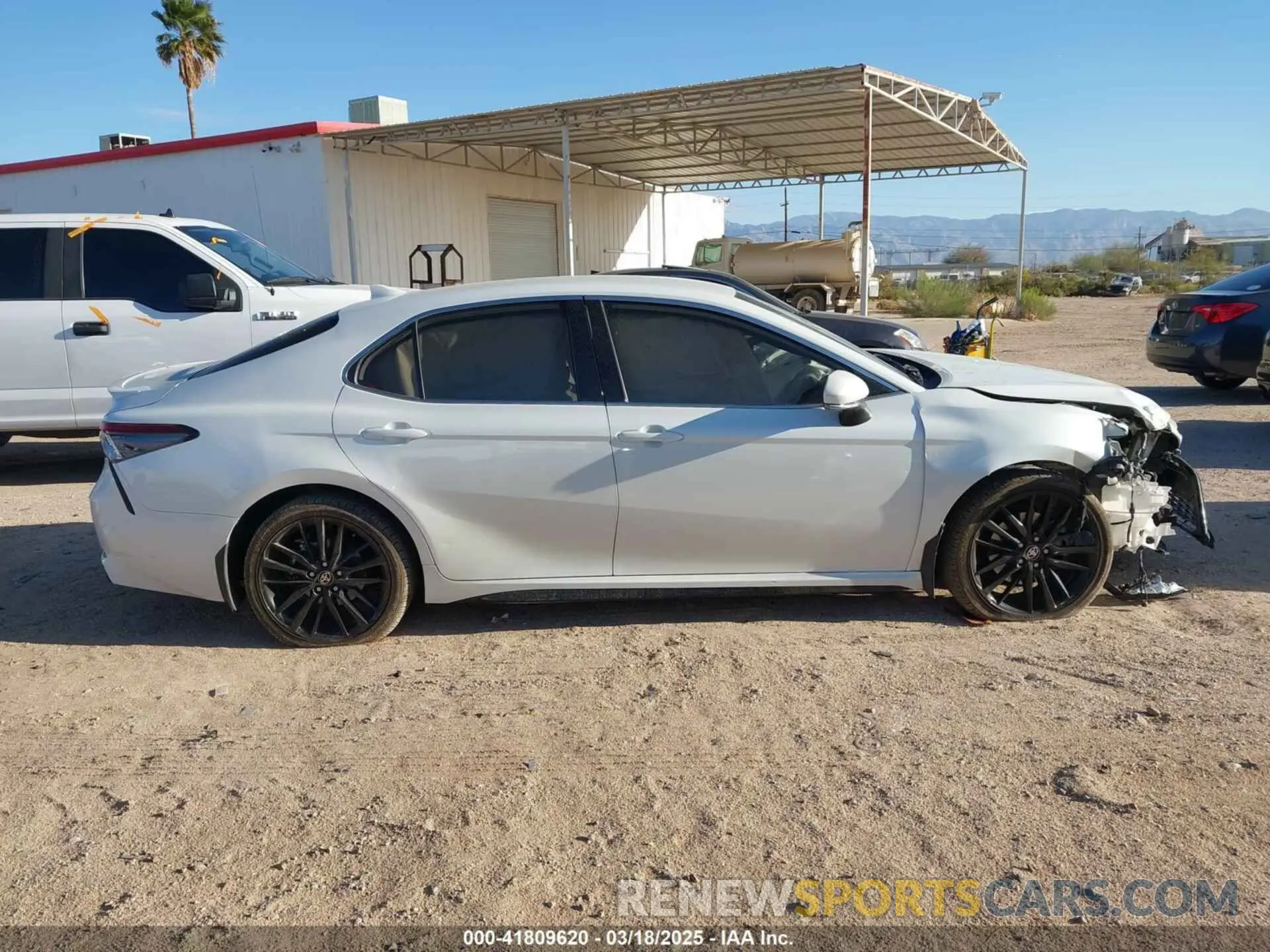 13 Photograph of a damaged car 4T1K61AK6MU589787 TOYOTA CAMRY 2021