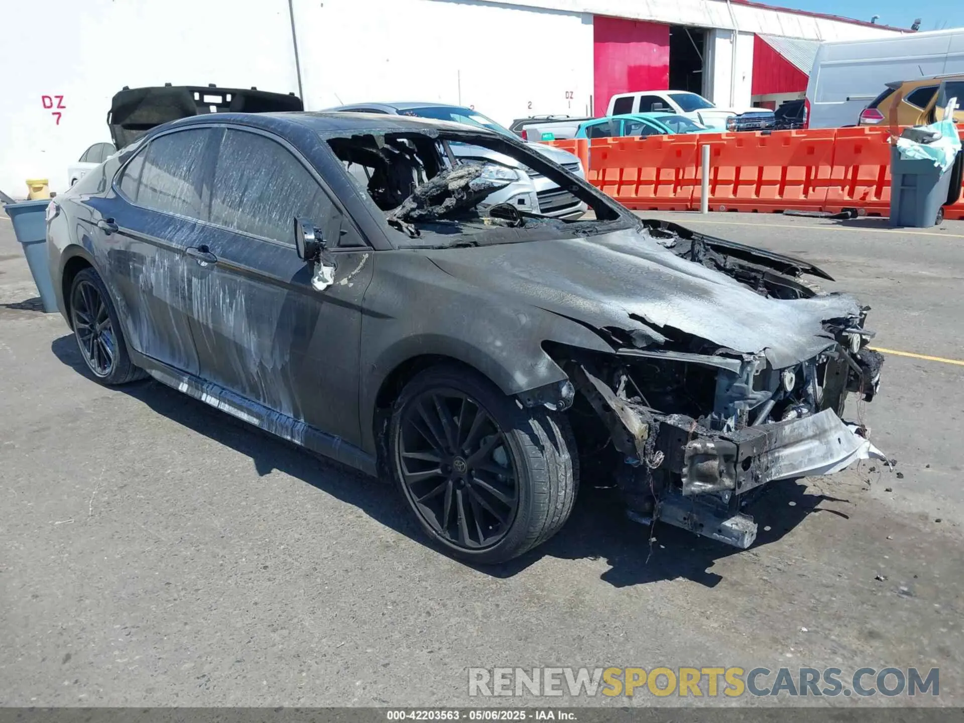 1 Photograph of a damaged car 4T1K61AK6MU590079 TOYOTA CAMRY 2021