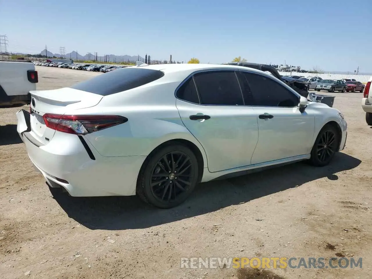 3 Photograph of a damaged car 4T1K61AK6MU604515 TOYOTA CAMRY 2021