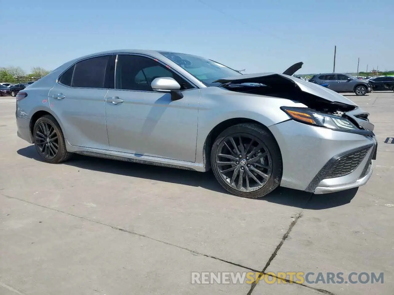 4 Photograph of a damaged car 4T1K61AK7MU405991 TOYOTA CAMRY 2021