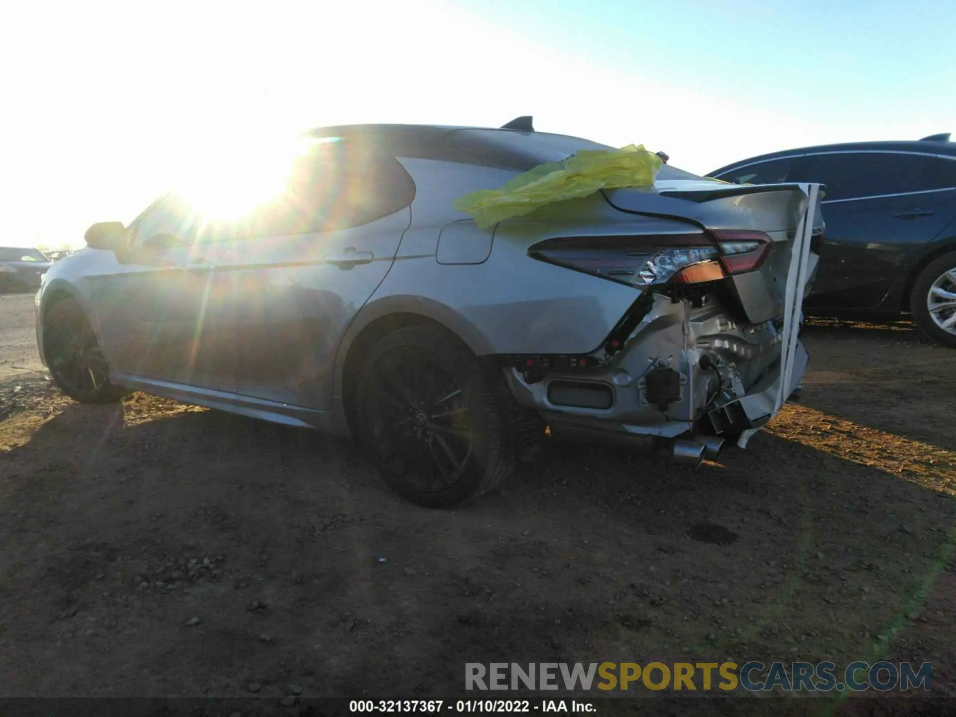 3 Photograph of a damaged car 4T1K61AK7MU454222 TOYOTA CAMRY 2021