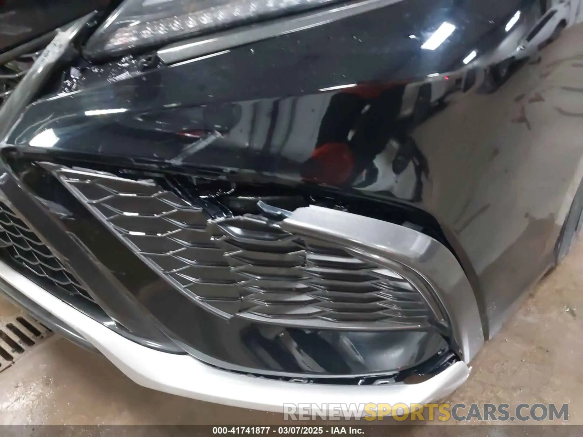 17 Photograph of a damaged car 4T1K61AK7MU463115 TOYOTA CAMRY 2021