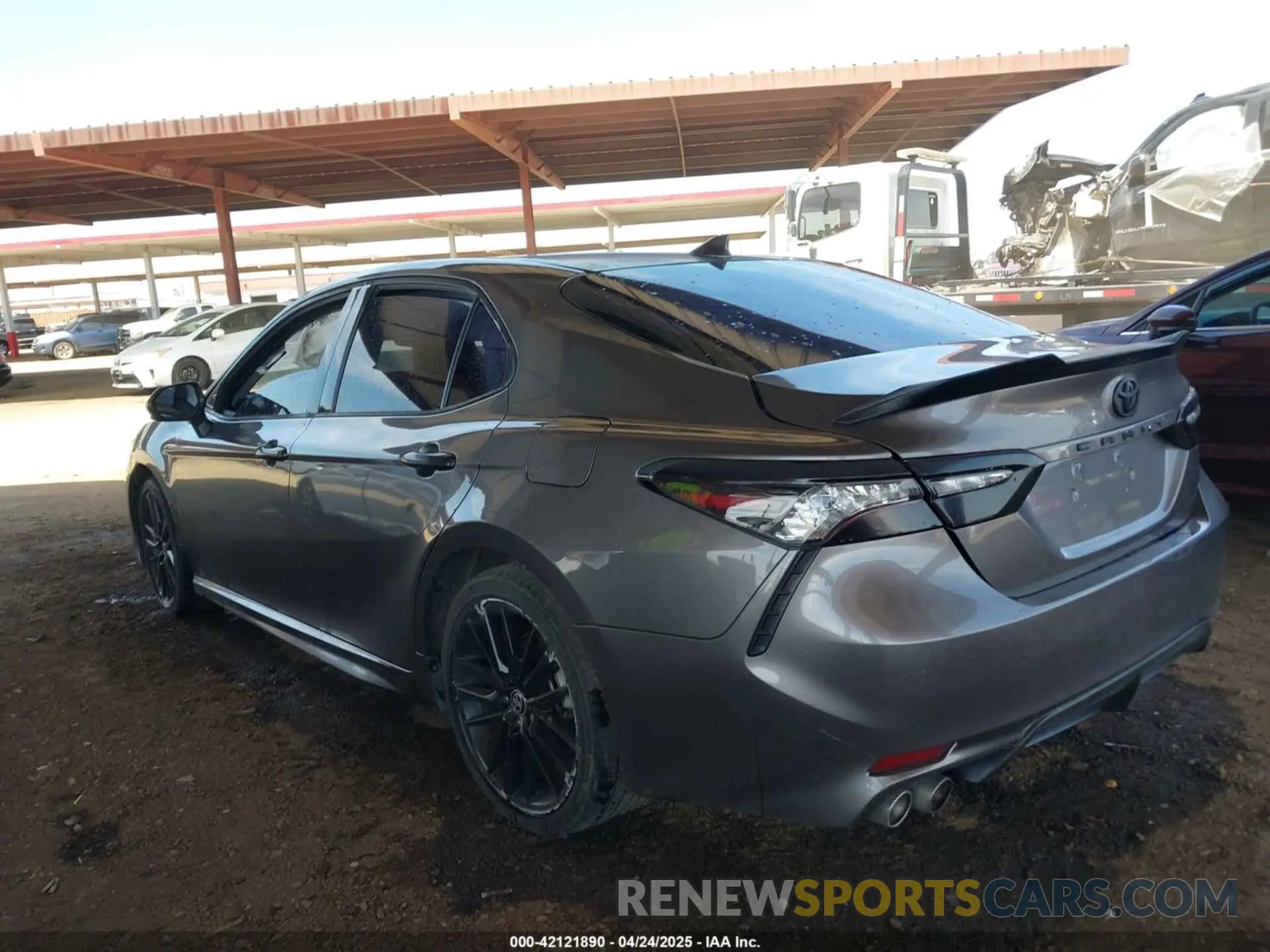 3 Photograph of a damaged car 4T1K61AK7MU518176 TOYOTA CAMRY 2021