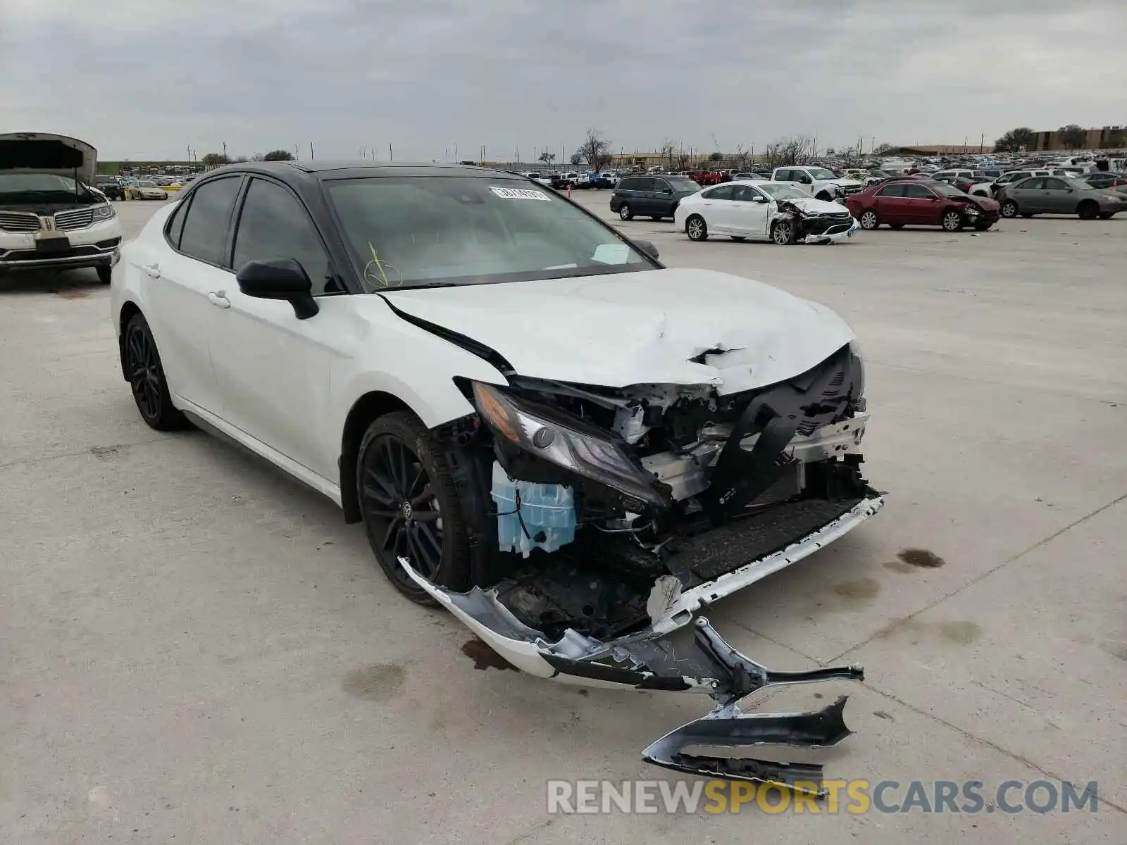 1 Photograph of a damaged car 4T1K61AK7MU546026 TOYOTA CAMRY 2021