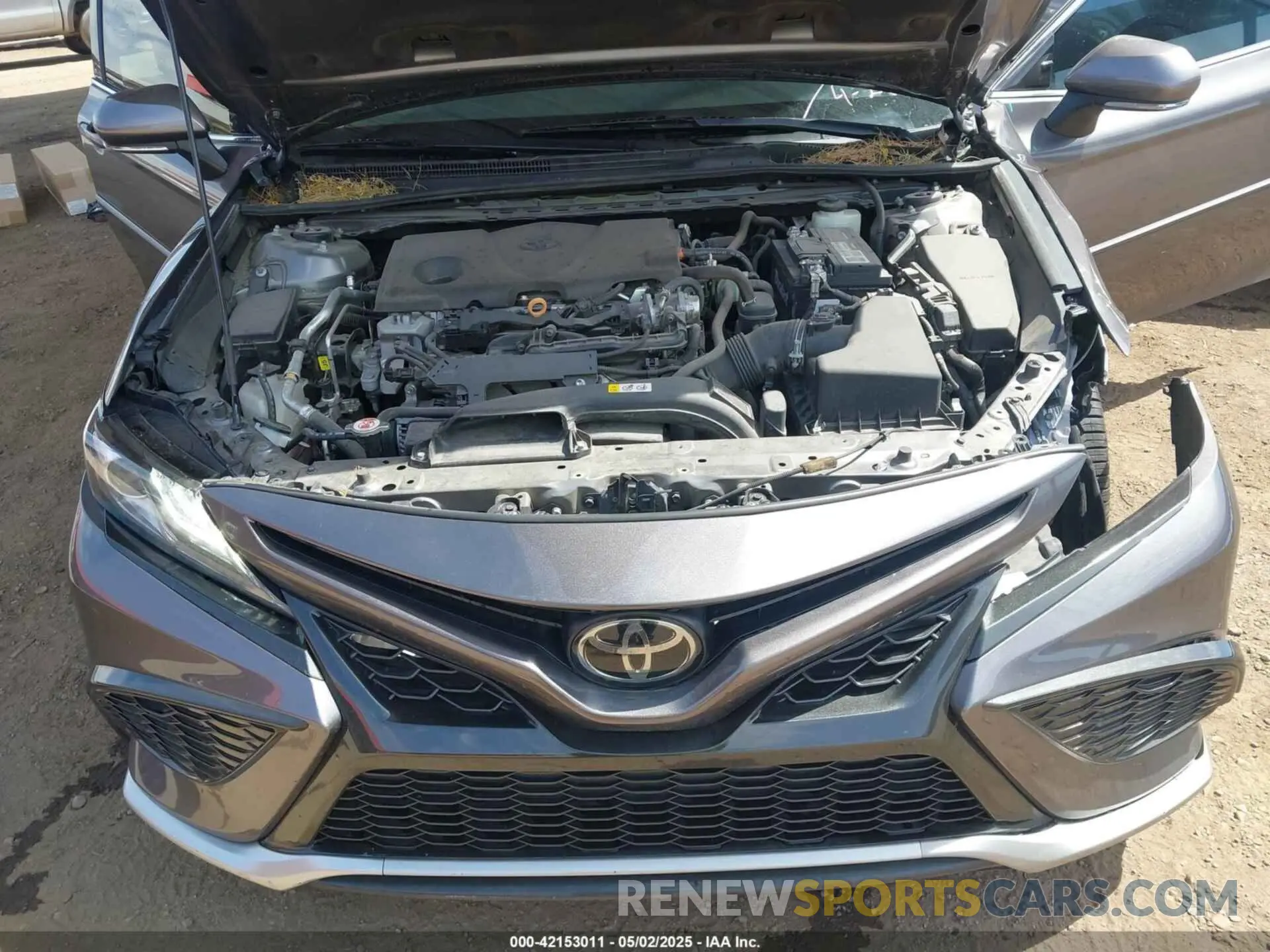 10 Photograph of a damaged car 4T1K61AK7MU557186 TOYOTA CAMRY 2021