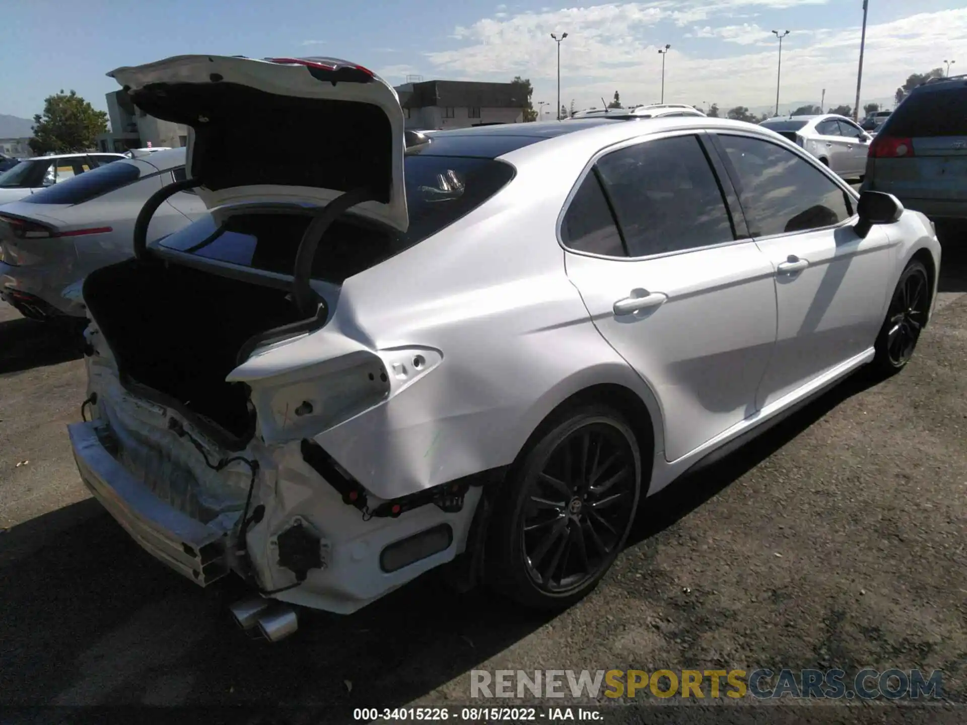 4 Photograph of a damaged car 4T1K61AK7MU559925 TOYOTA CAMRY 2021