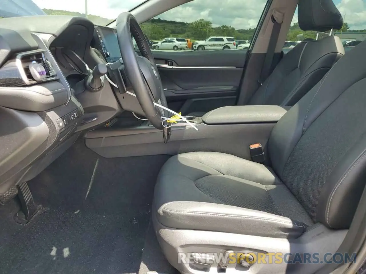 7 Photograph of a damaged car 4T1K61AK8MU423769 TOYOTA CAMRY 2021