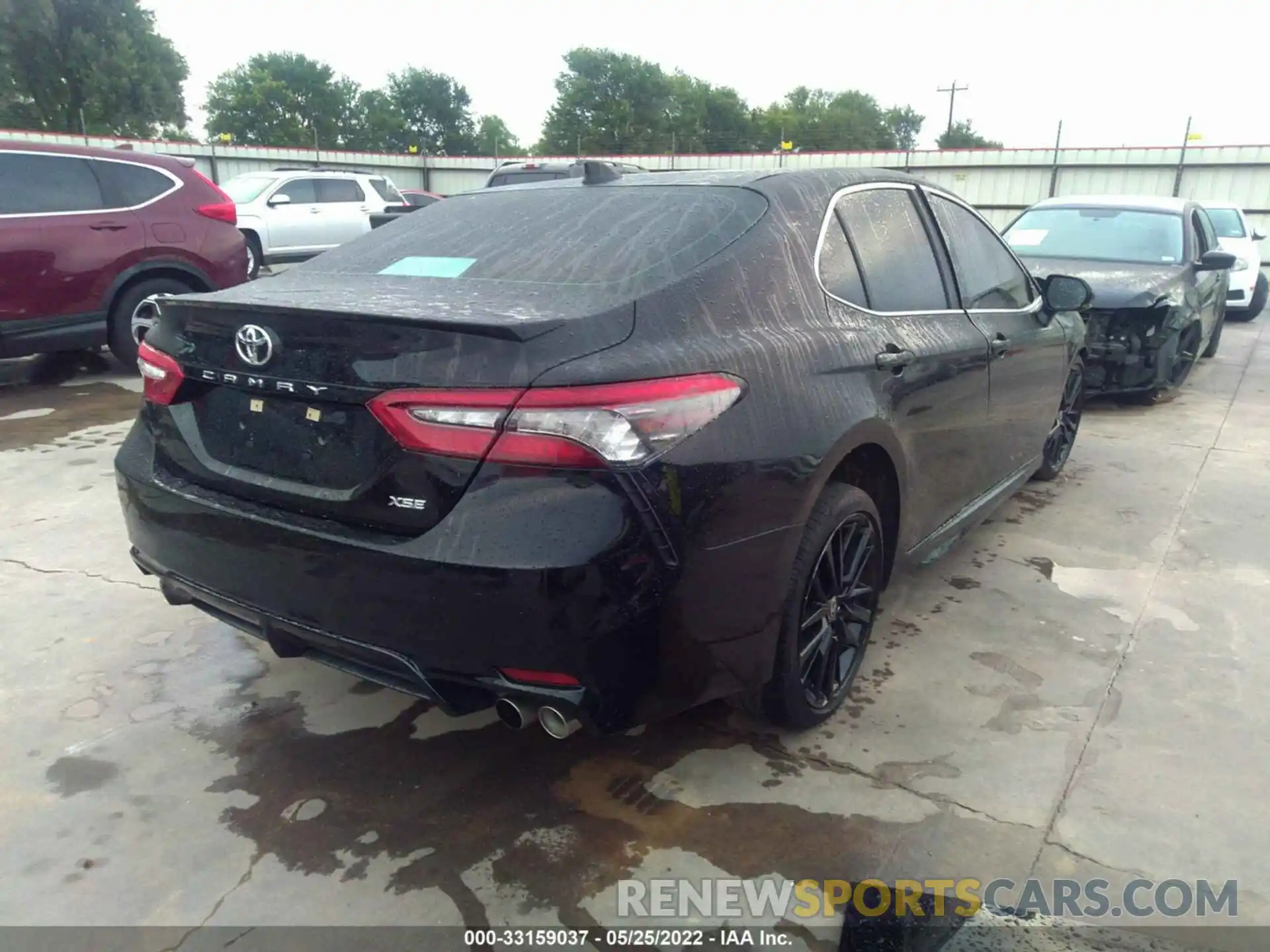 4 Photograph of a damaged car 4T1K61AK8MU432956 TOYOTA CAMRY 2021