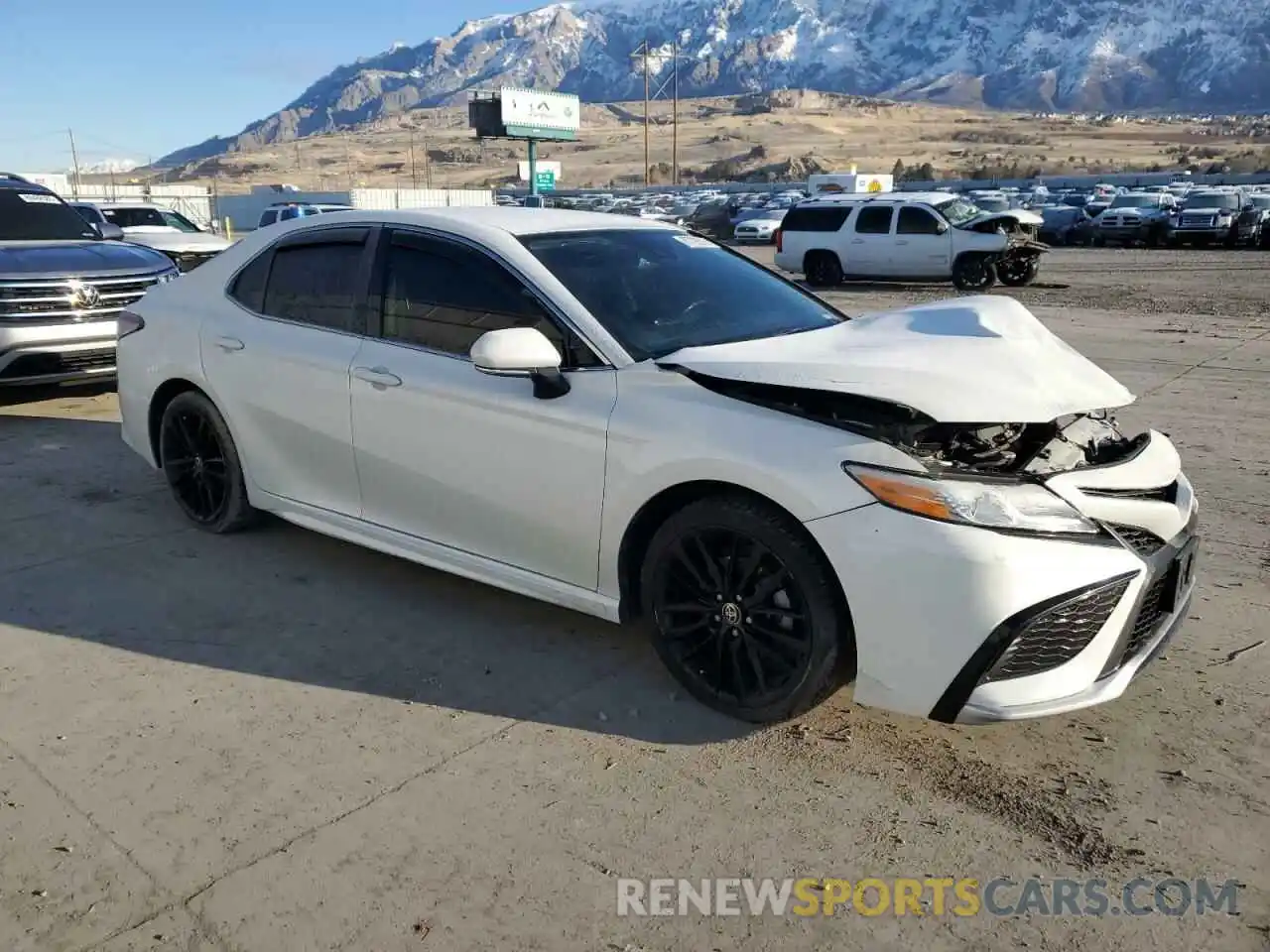 4 Photograph of a damaged car 4T1K61AK8MU474141 TOYOTA CAMRY 2021