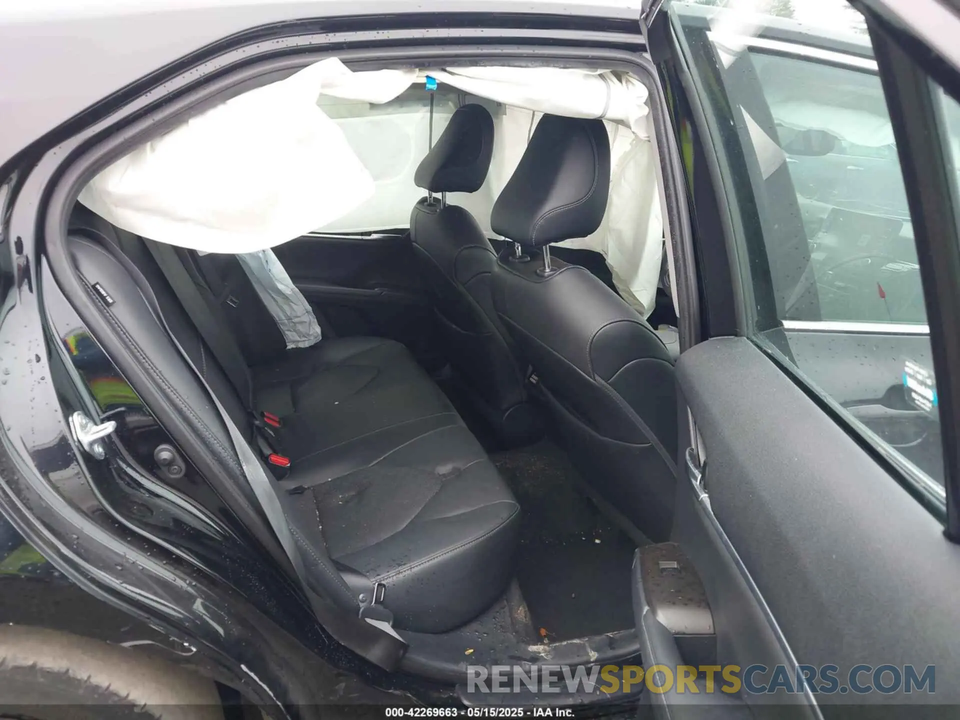 8 Photograph of a damaged car 4T1K61AK8MU522852 TOYOTA CAMRY 2021