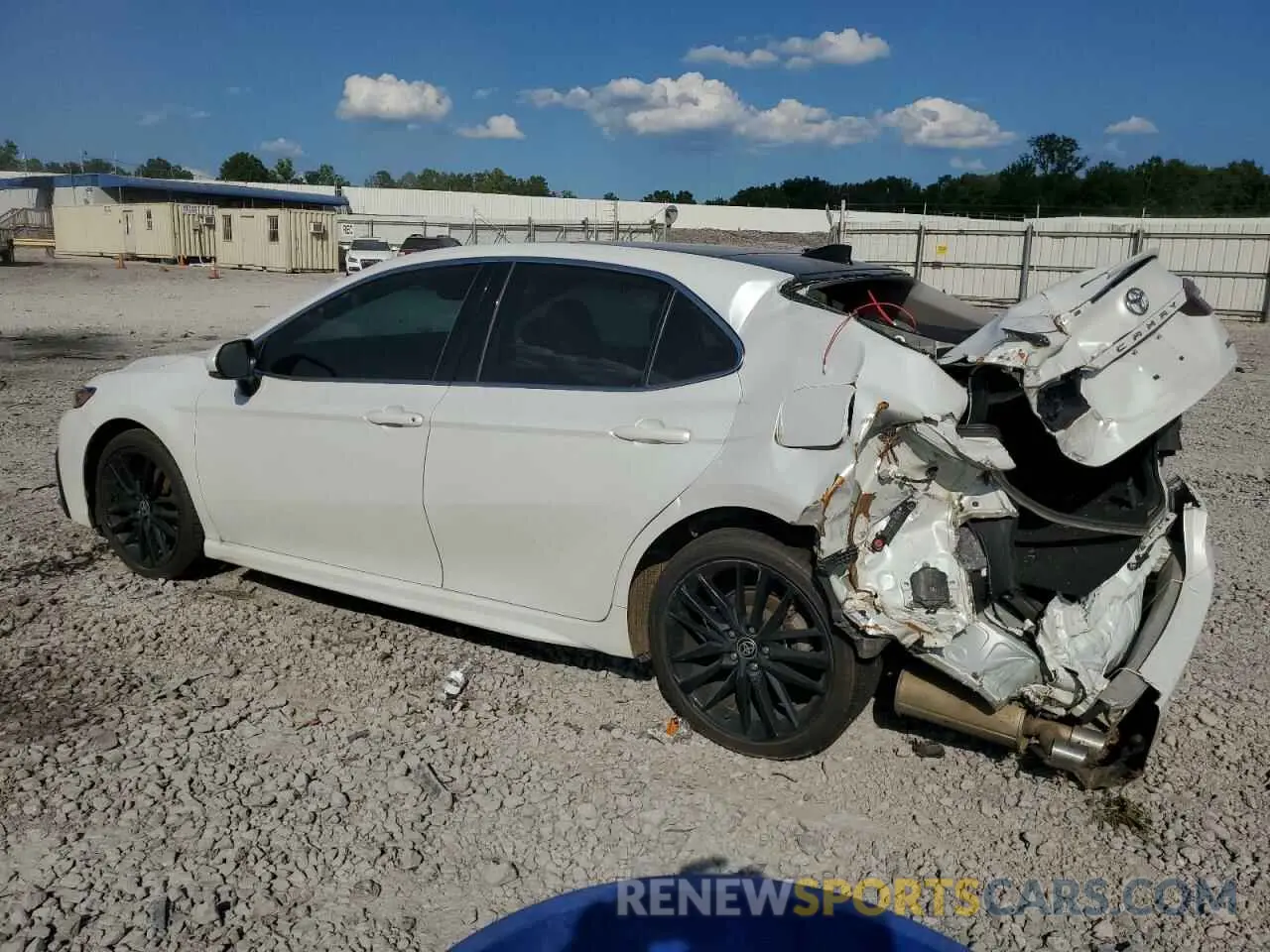 2 Photograph of a damaged car 4T1K61AK8MU543992 TOYOTA CAMRY 2021