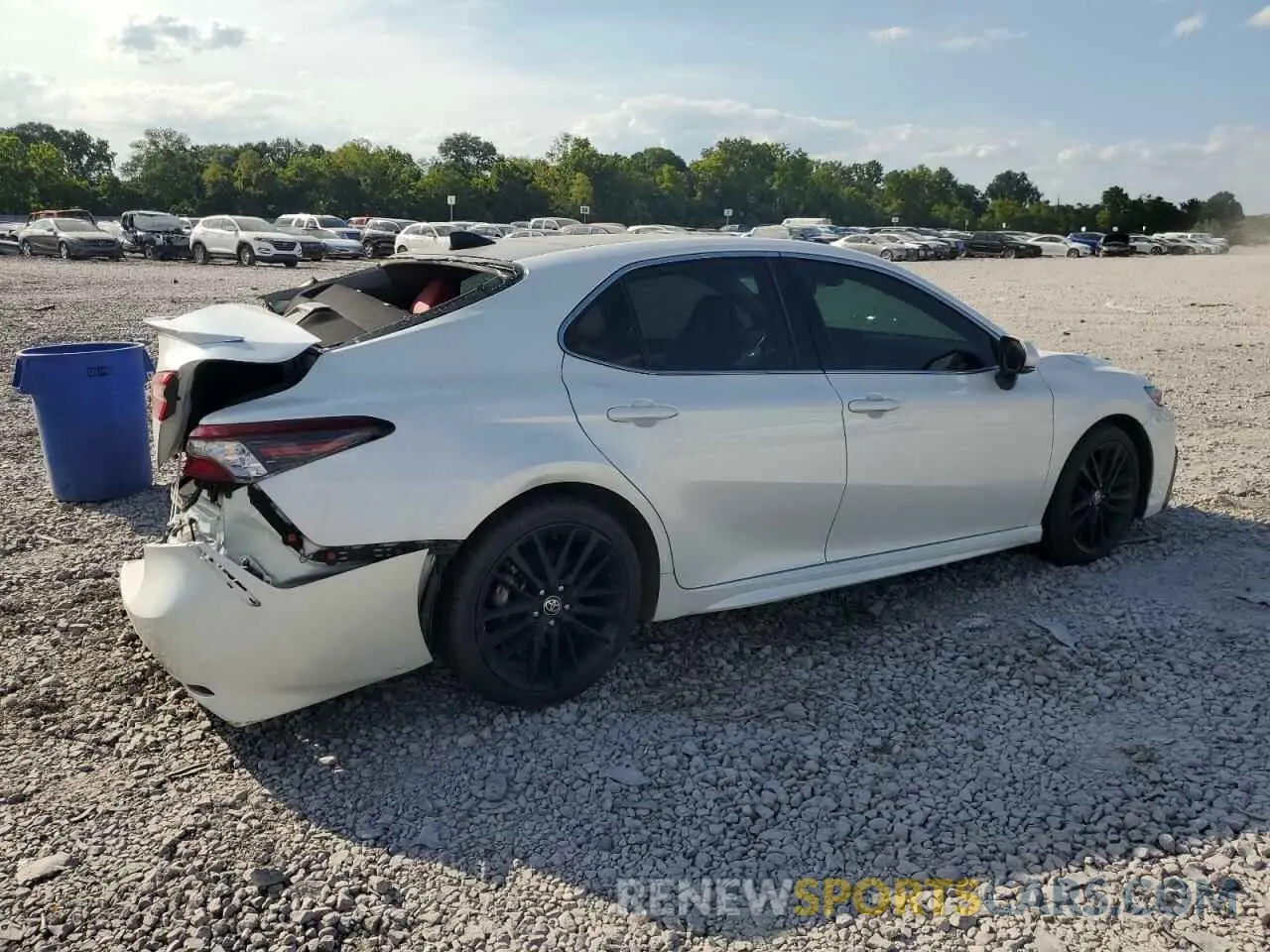 3 Photograph of a damaged car 4T1K61AK8MU543992 TOYOTA CAMRY 2021