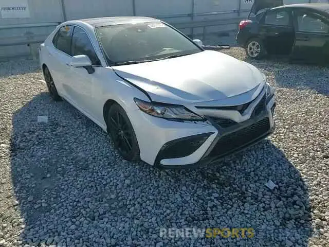 11 Photograph of a damaged car 4T1K61AK8MU586373 TOYOTA CAMRY 2021